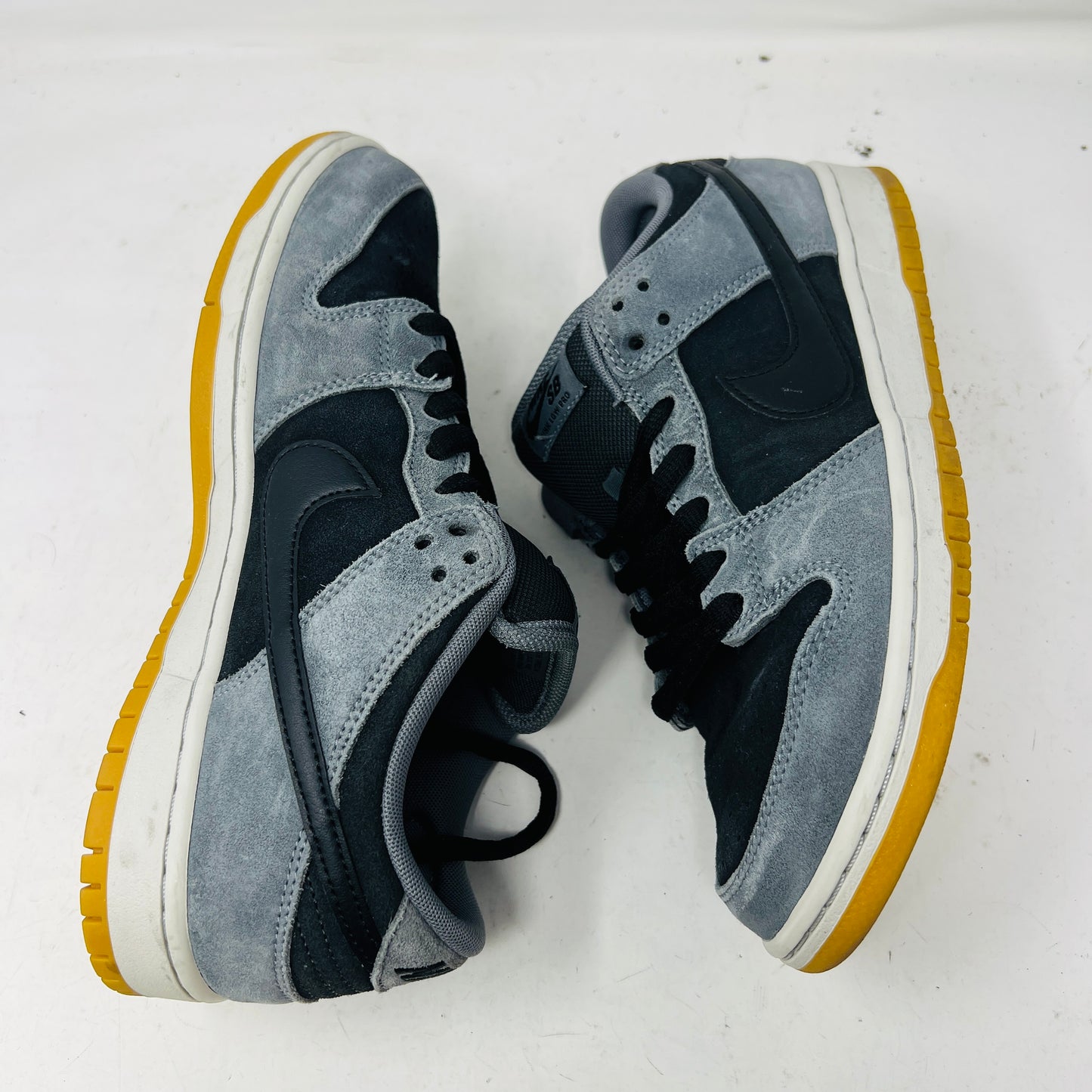 Nike SB Dunk Low Dark Smoke Grey