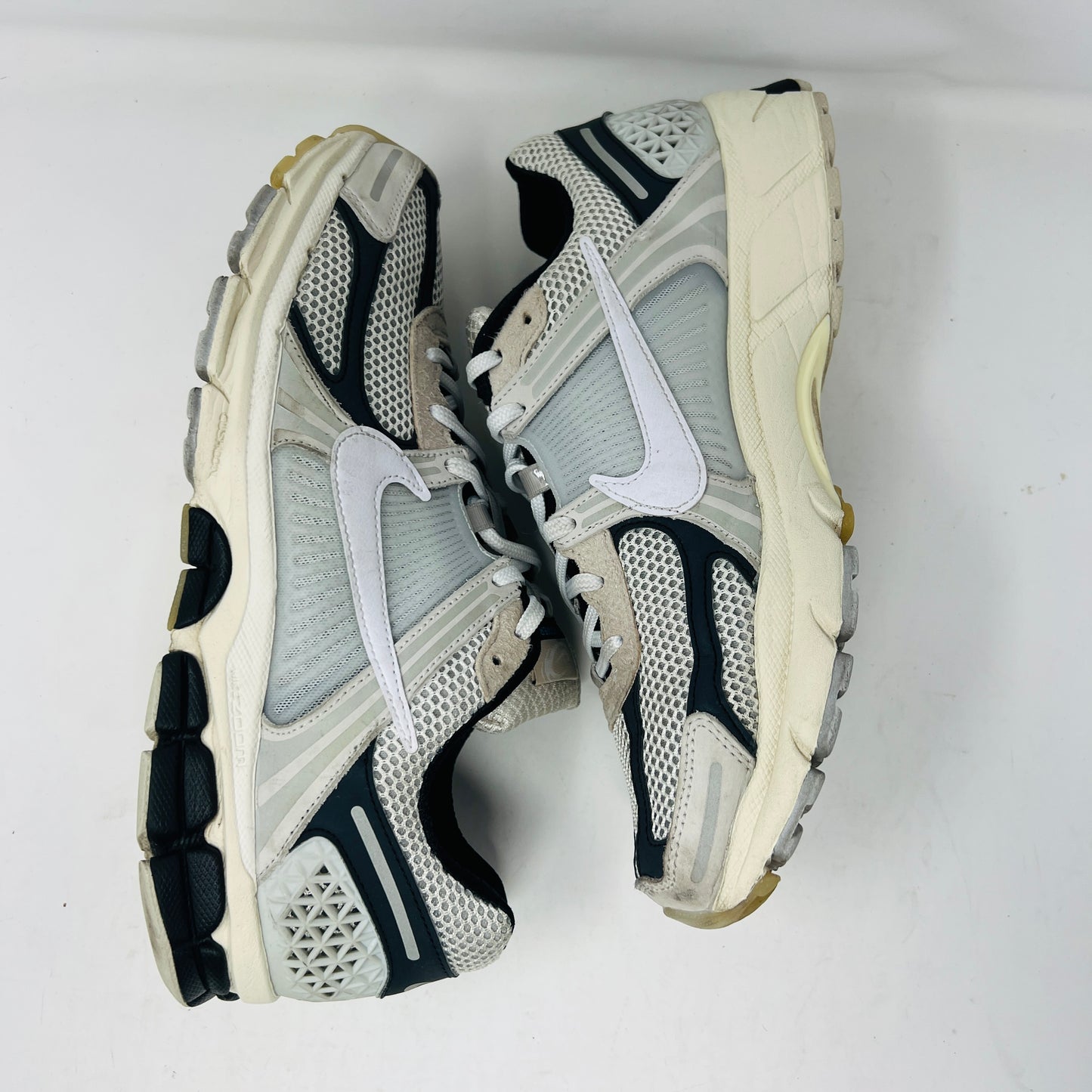 Nike Zoom Vomero 5 Supersonic Light Bone Black