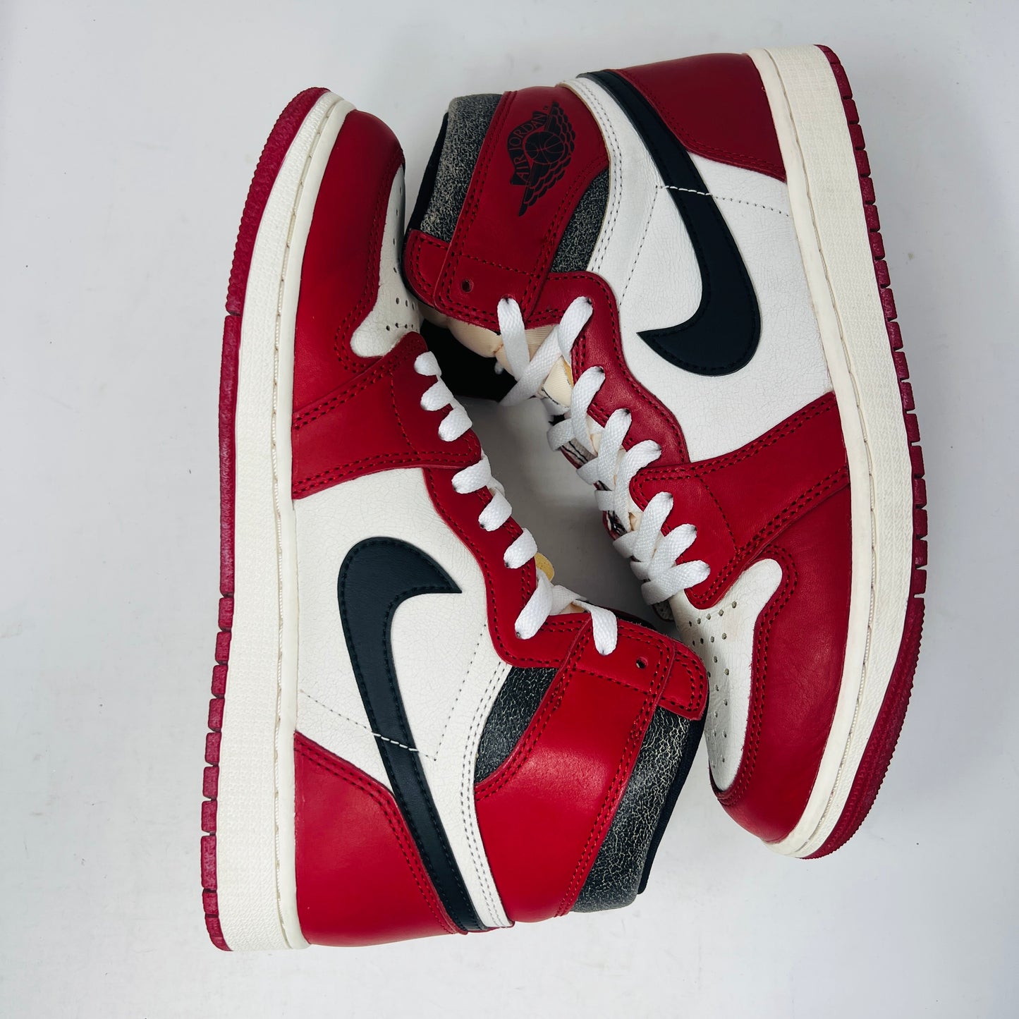 Jordan 1 Retro High OG Chicago Lost and Found