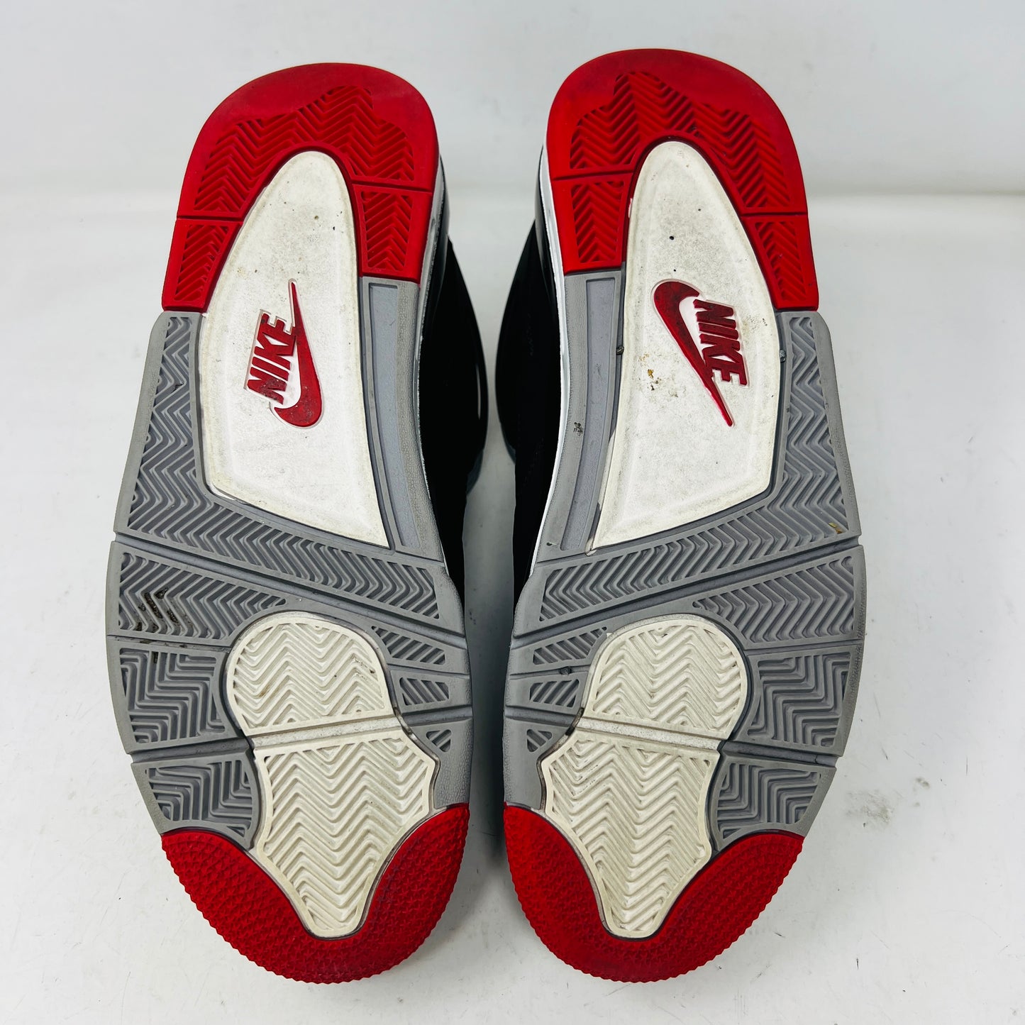 Jordan 4 Retro Bred (2019)