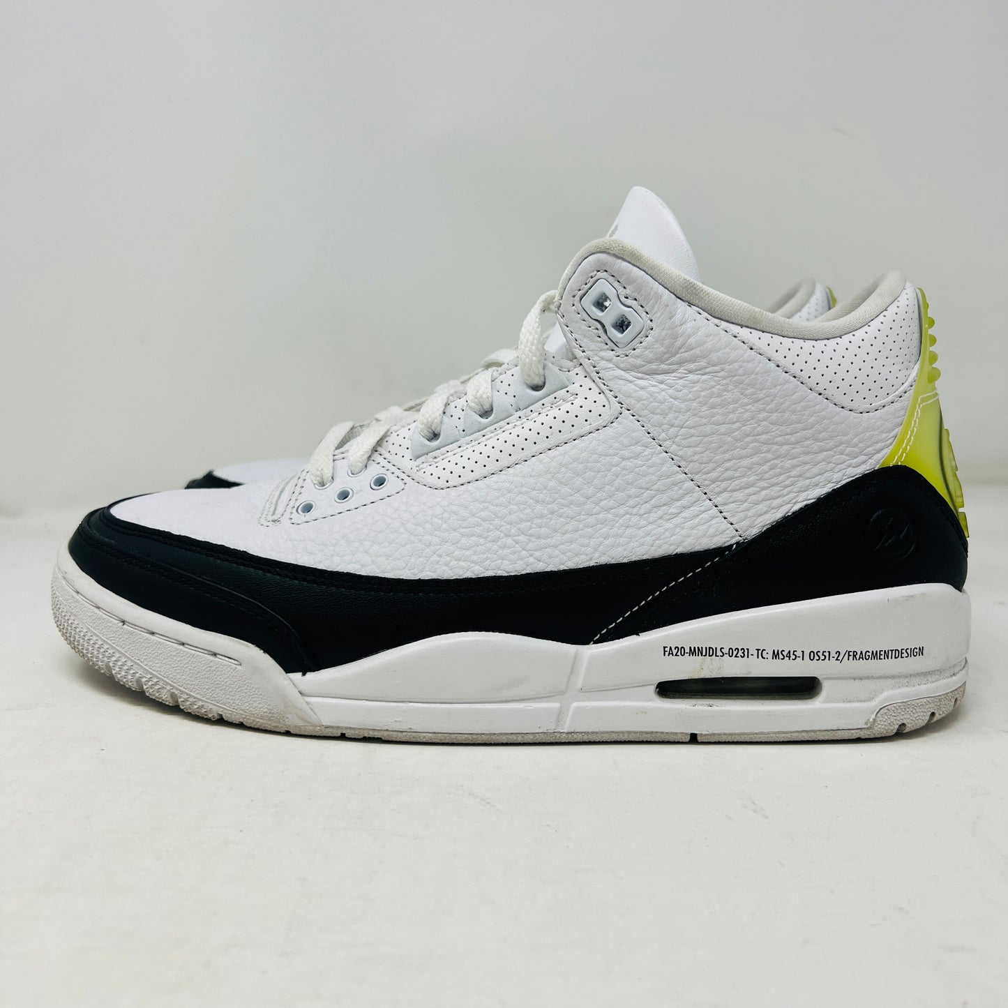 Jordan 3 Retro Fragment