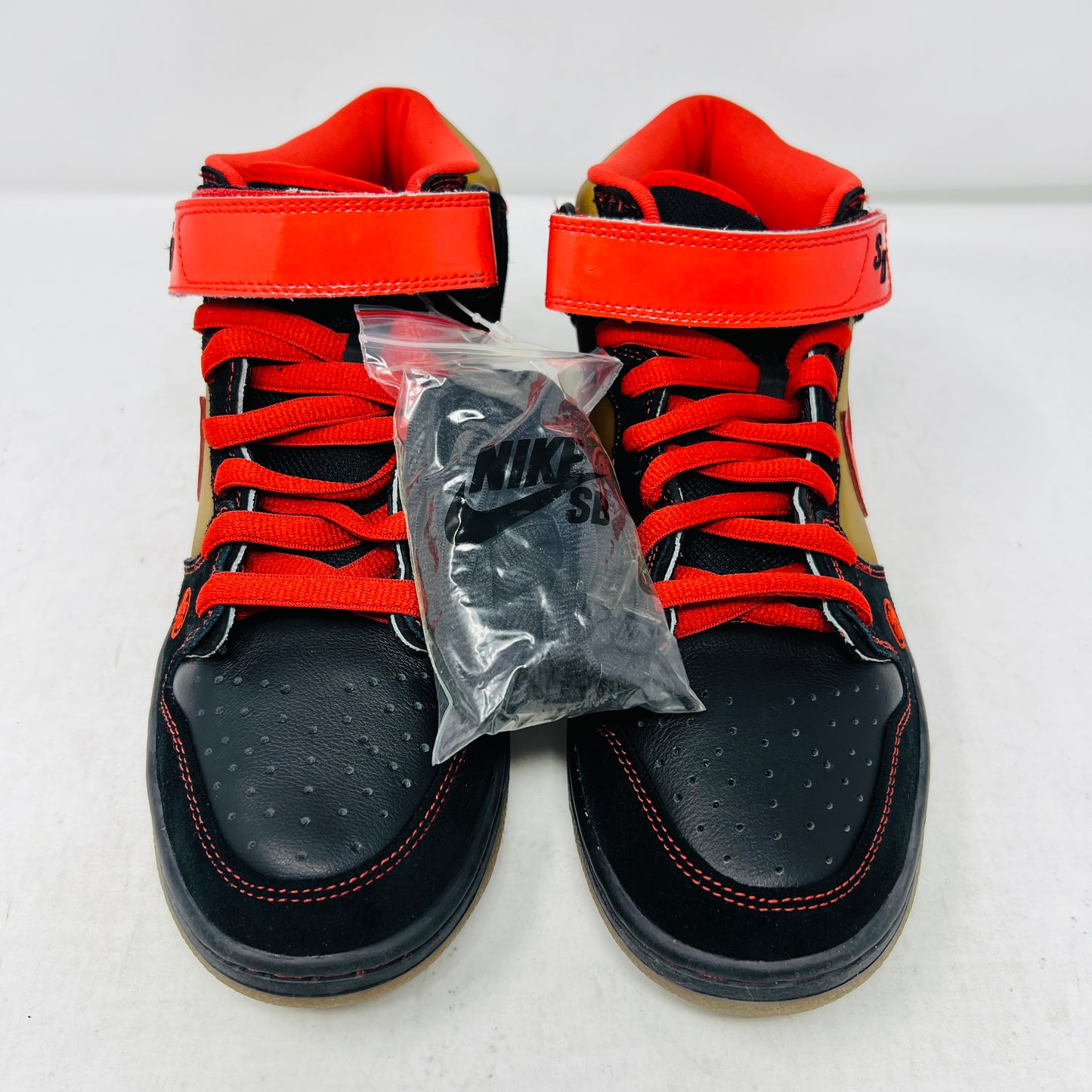 Nike SB Dunk Mid Money Cat