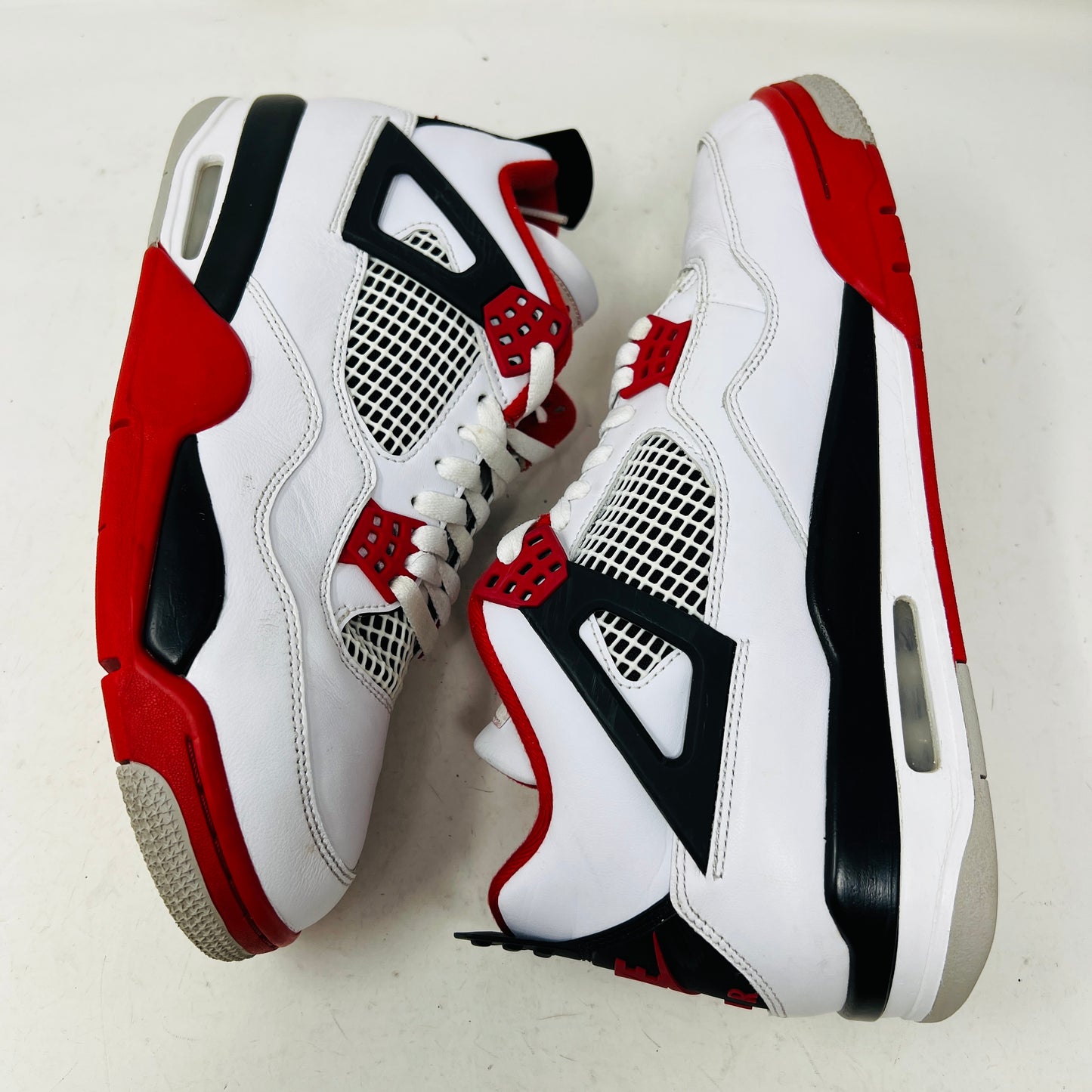 Jordan 4 Retro Fire Red (2020)