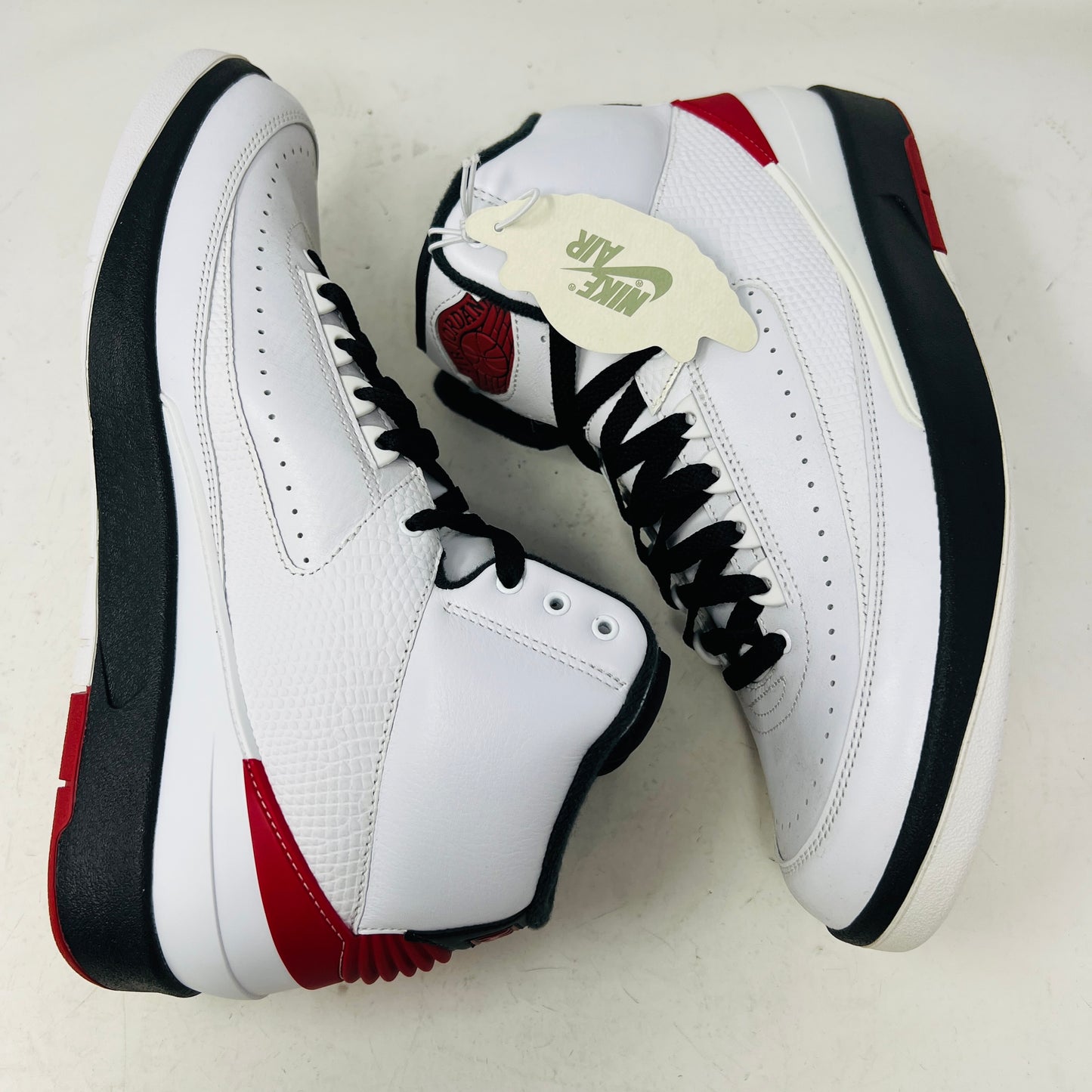 Jordan 2 Retro OG Chicago (2022)