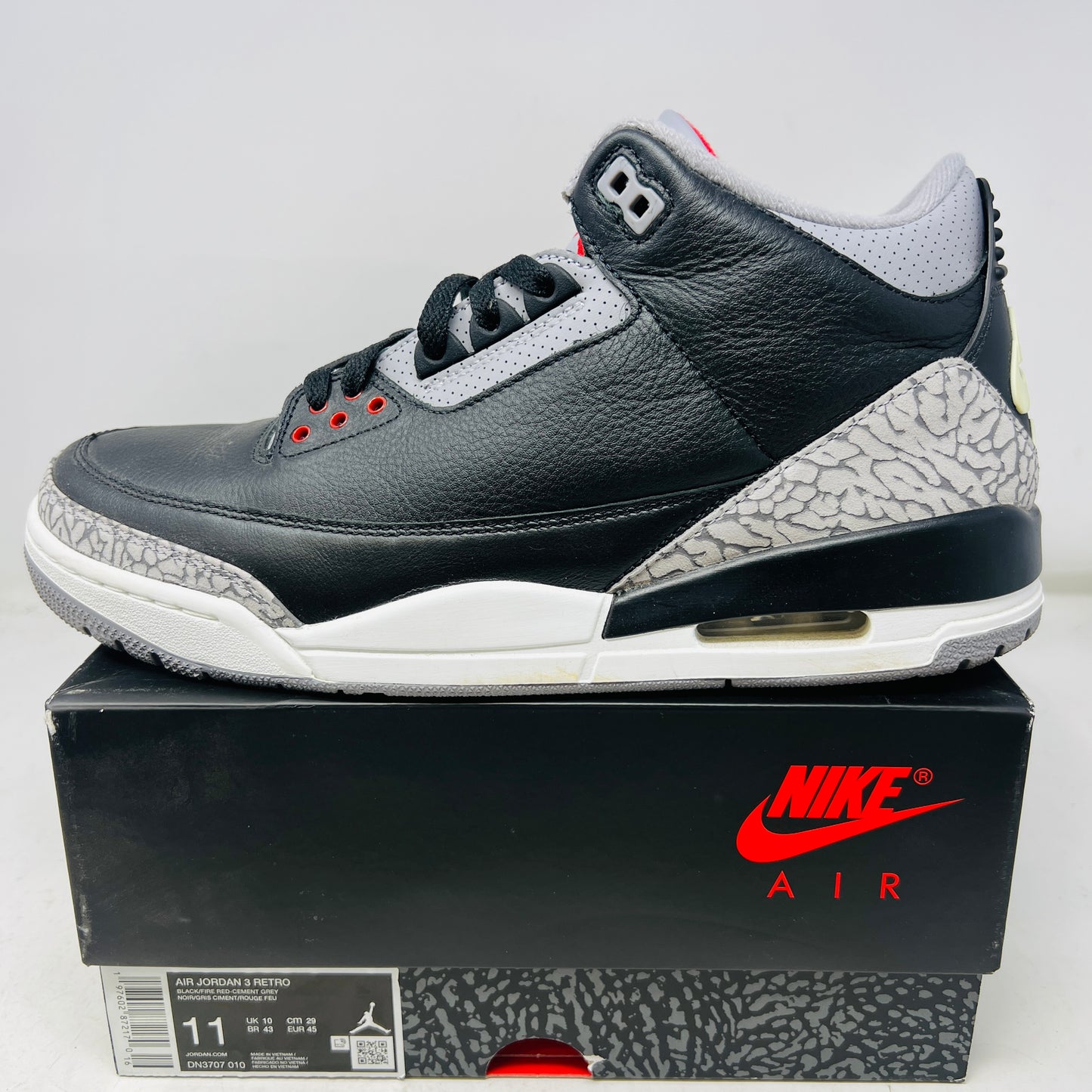 Jordan 3 Retro OG Black Cement (2024)
