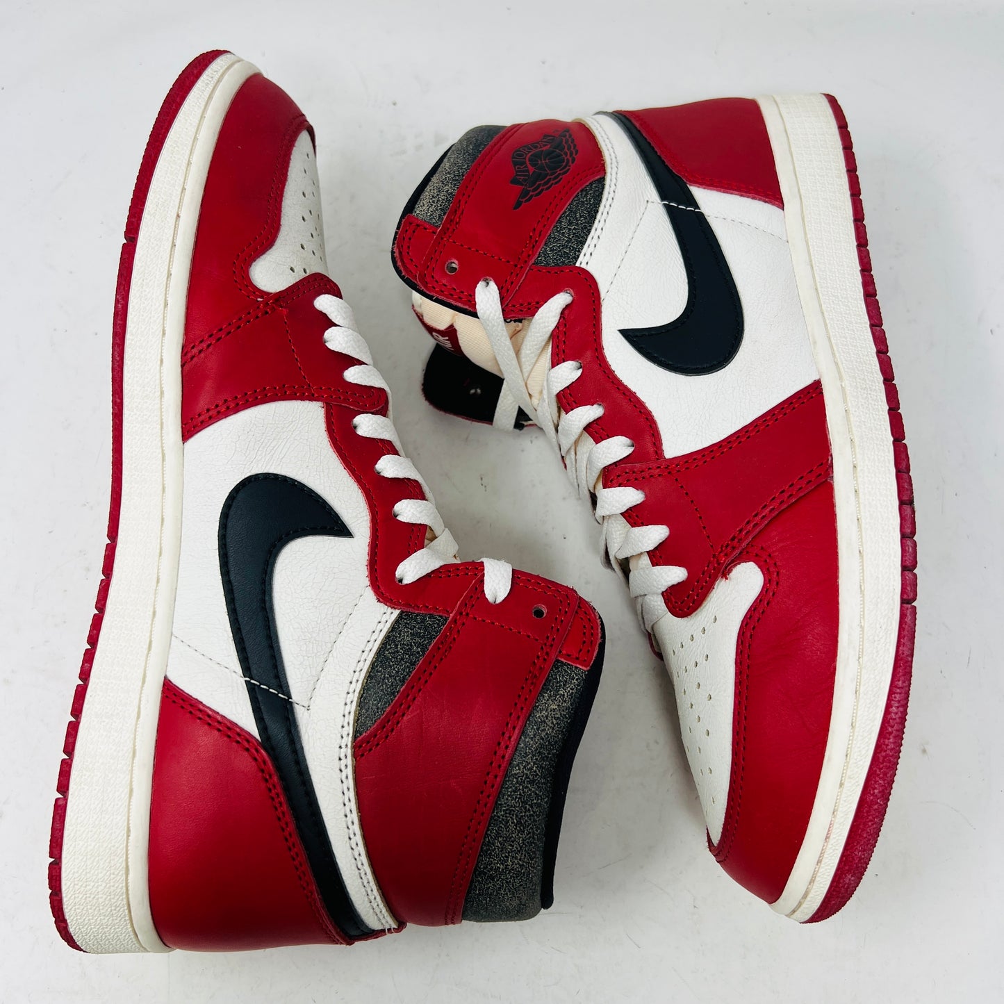 Jordan 1 Retro High OG Chicago Lost and Found