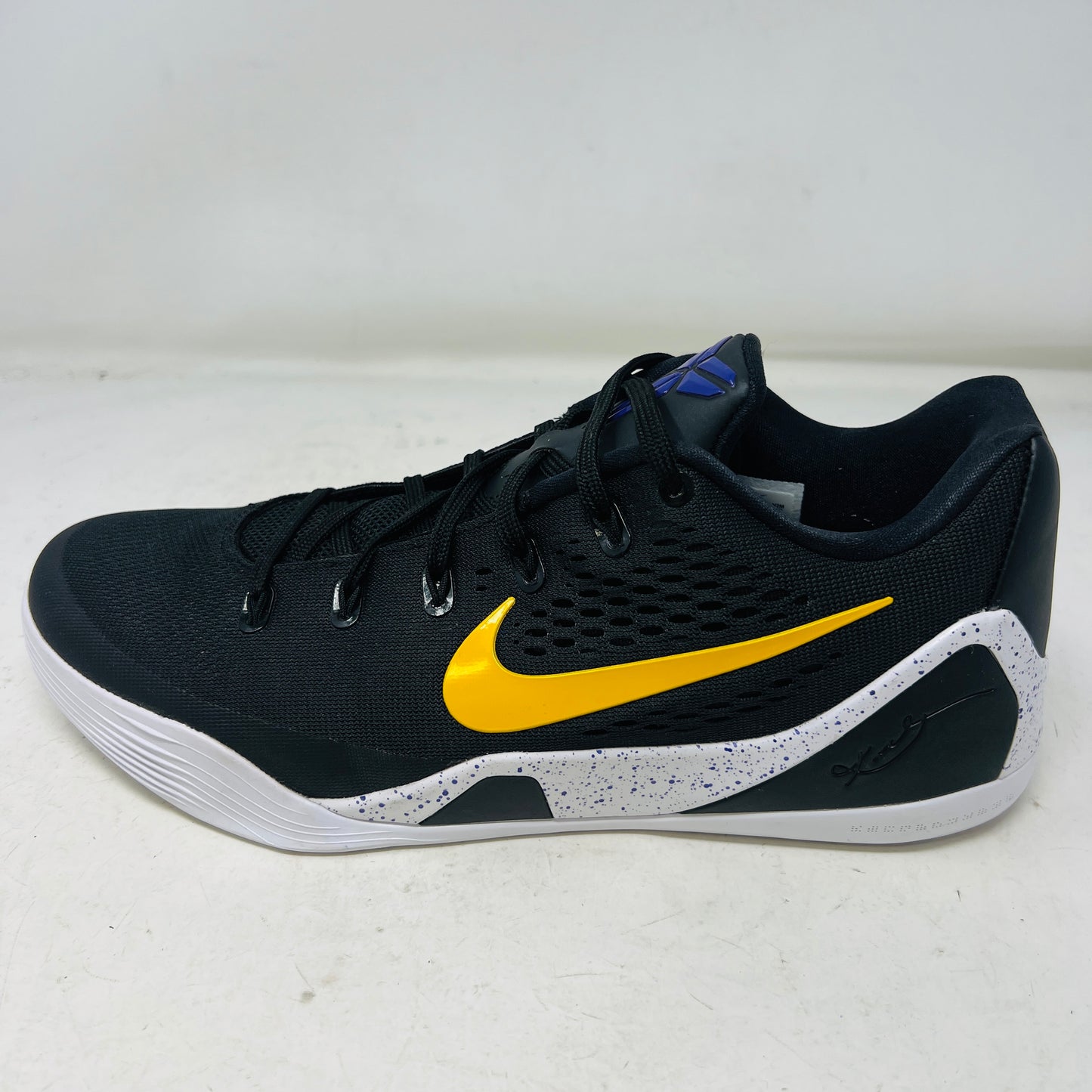 Nike Kobe 9 EM Low Protro TB Black University Gold