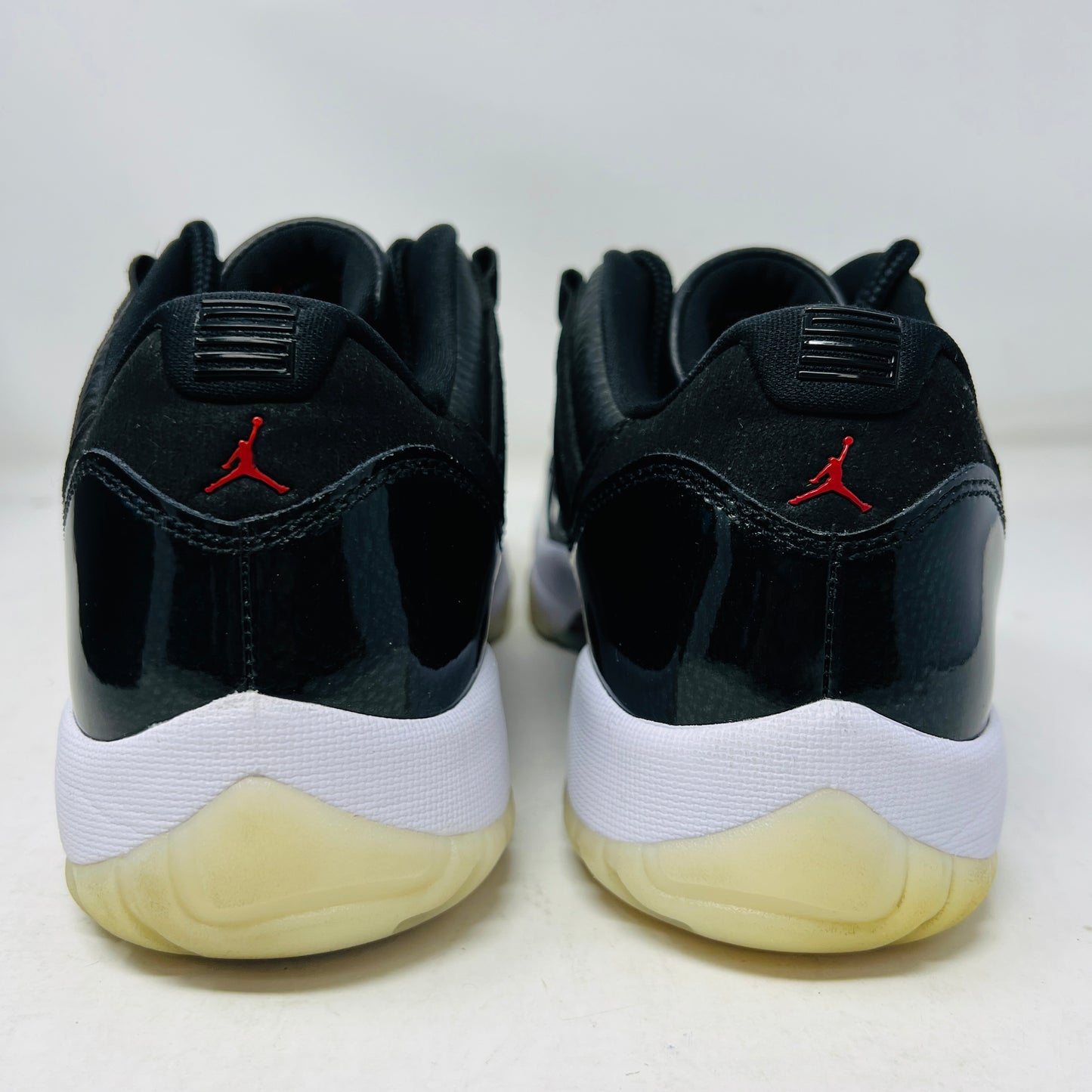 Jordan 11 Retro Low 72-10