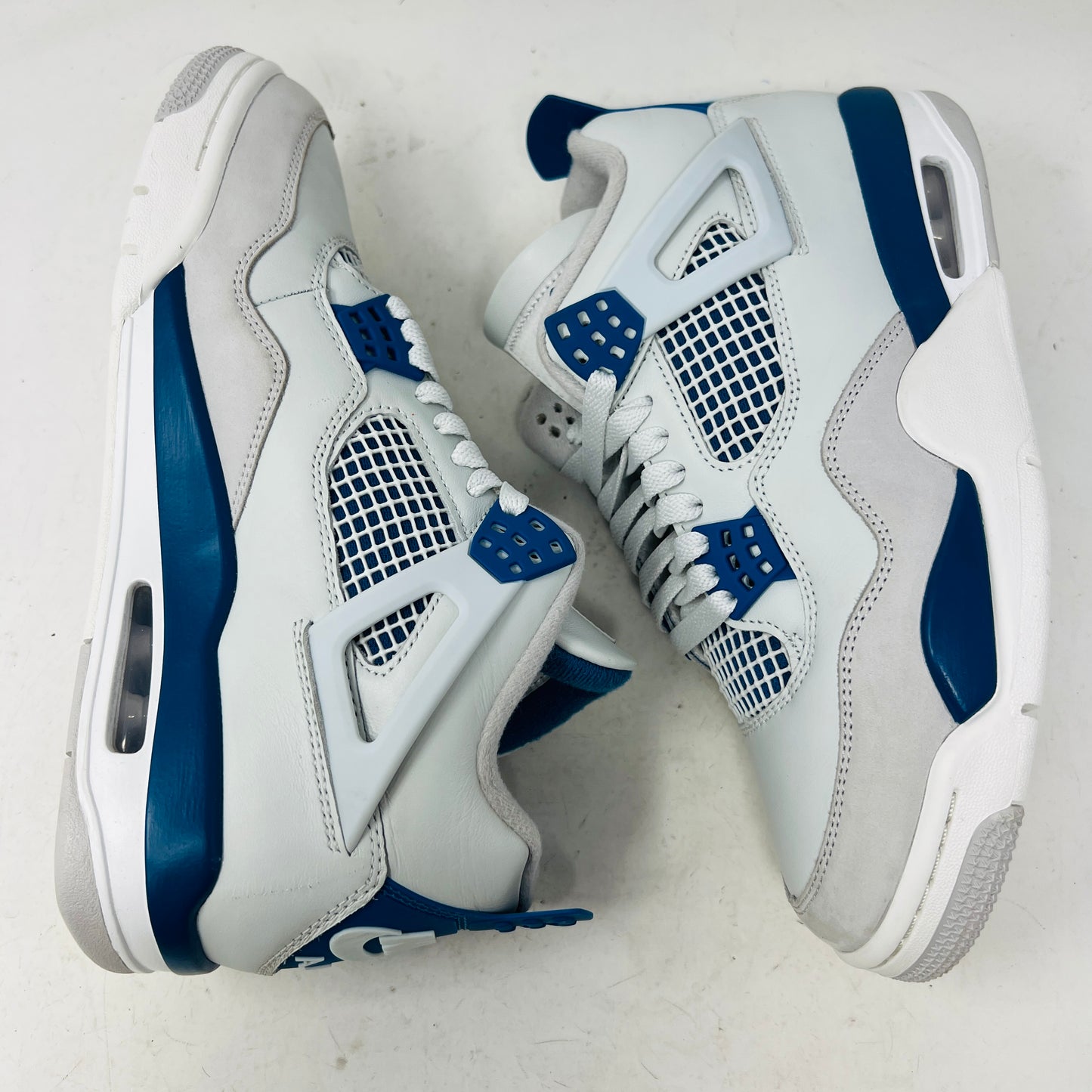 Jordan 4 Retro Military Blue (2024)