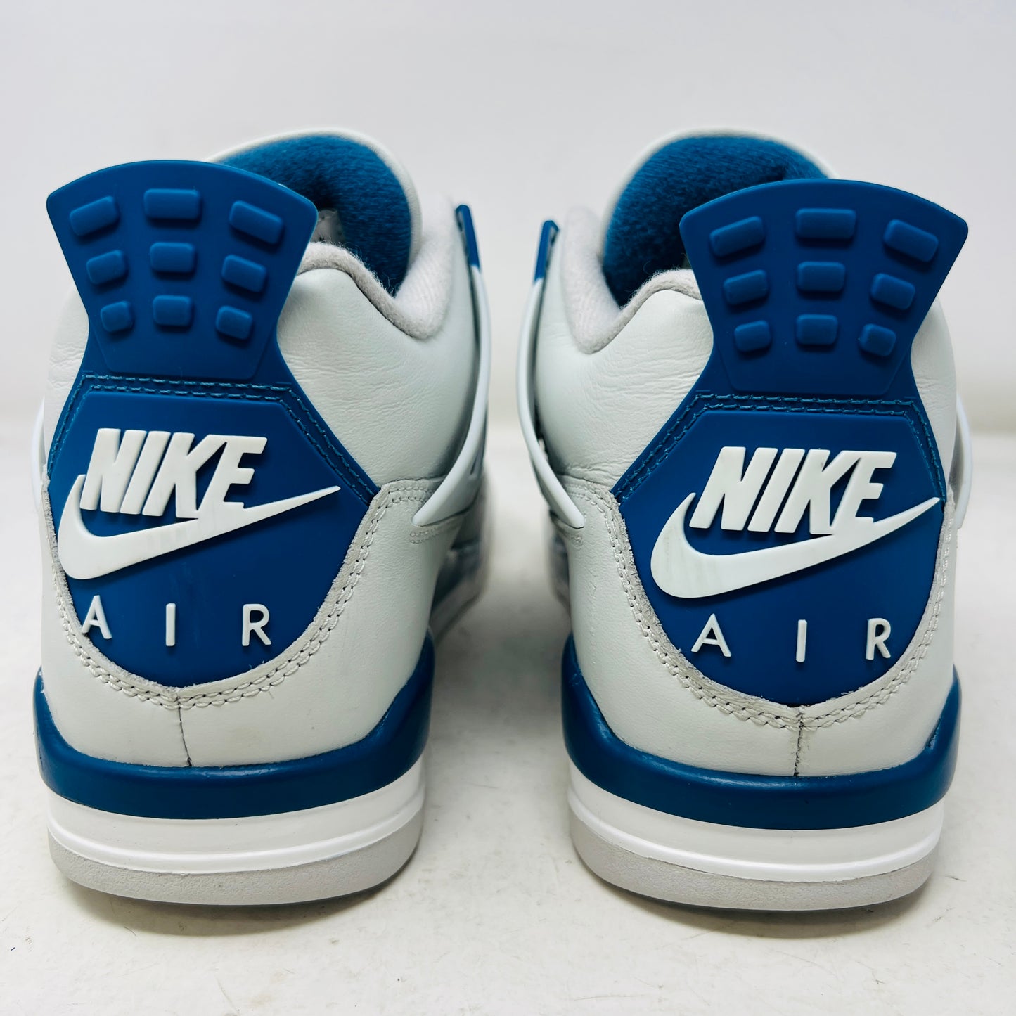 Jordan 4 Retro Military Blue (2024)