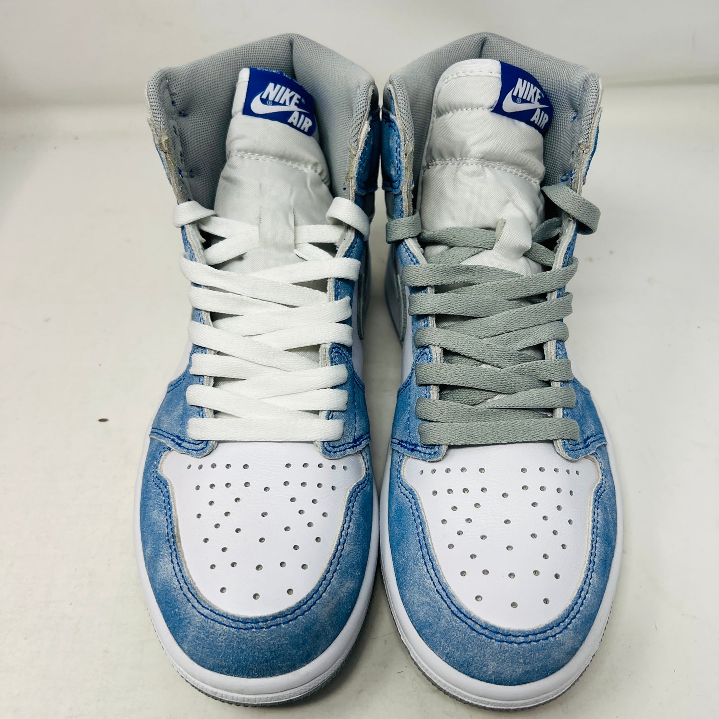 Jordan 1 Retro High Hyper Royal Smoke Grey