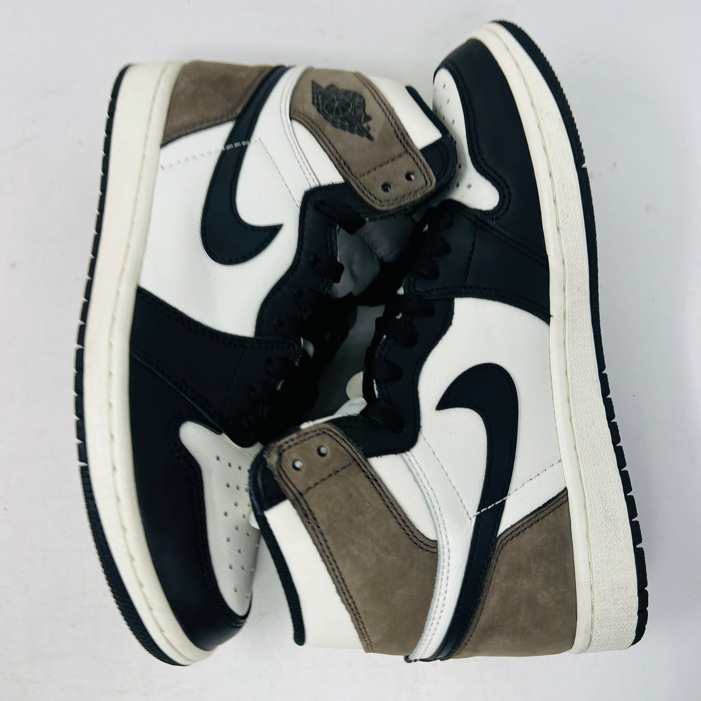 Jordan 1 Retro High Dark Mocha