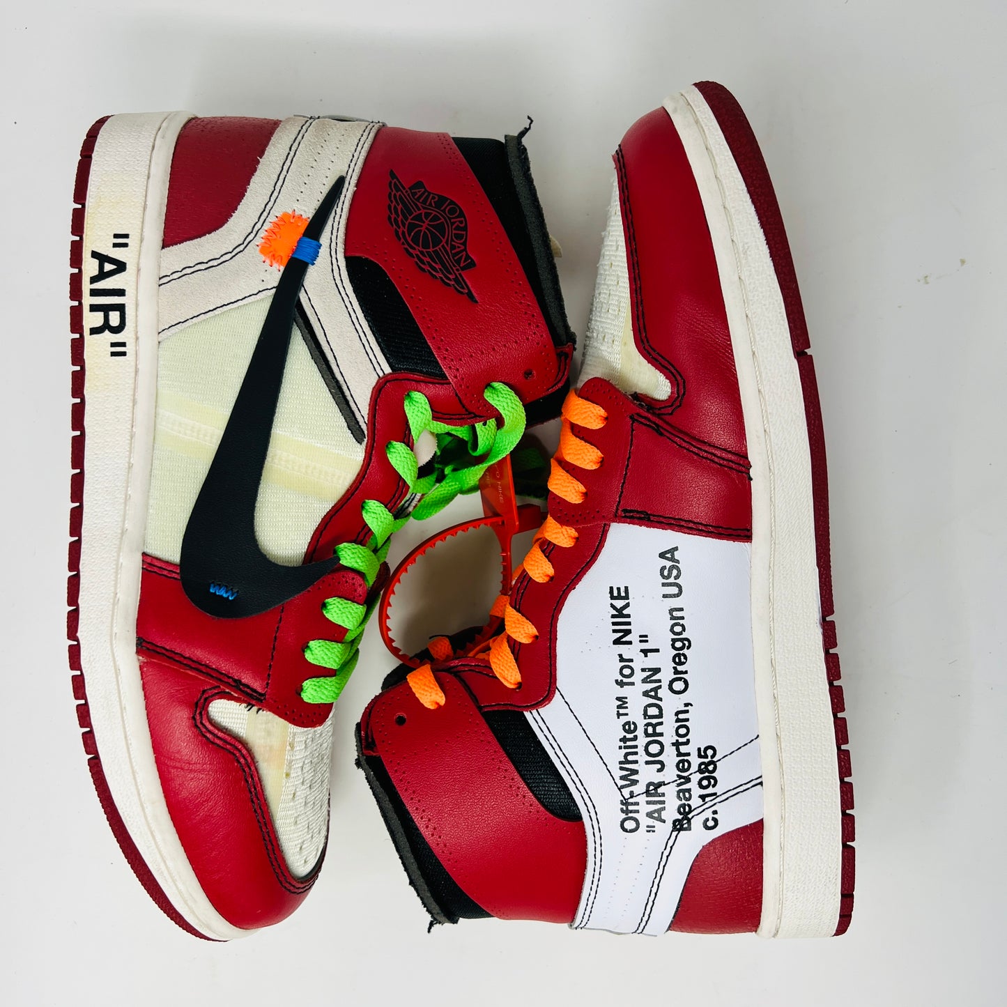Jordan 1 Retro High Off-White Chicago