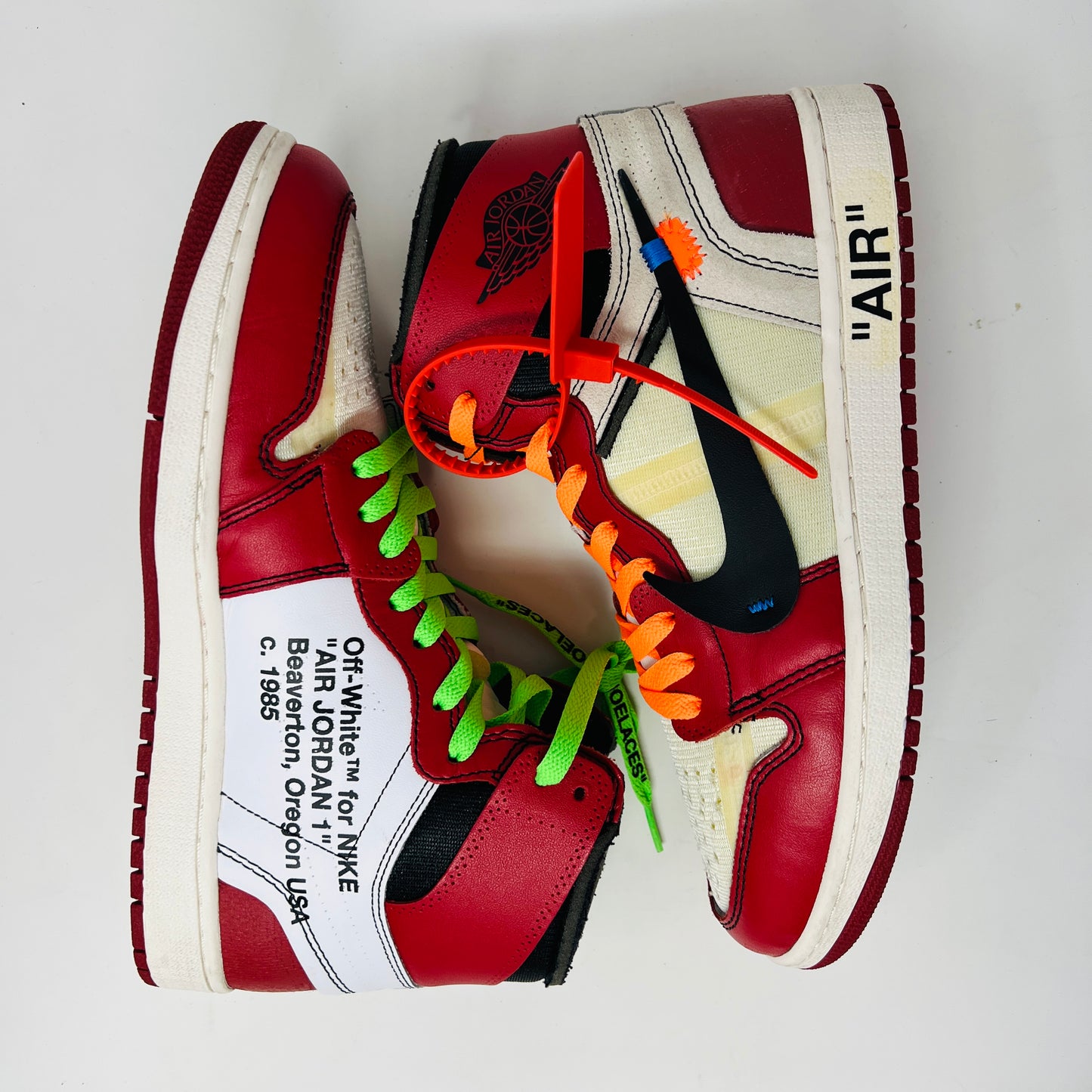 Jordan 1 Retro High Off-White Chicago