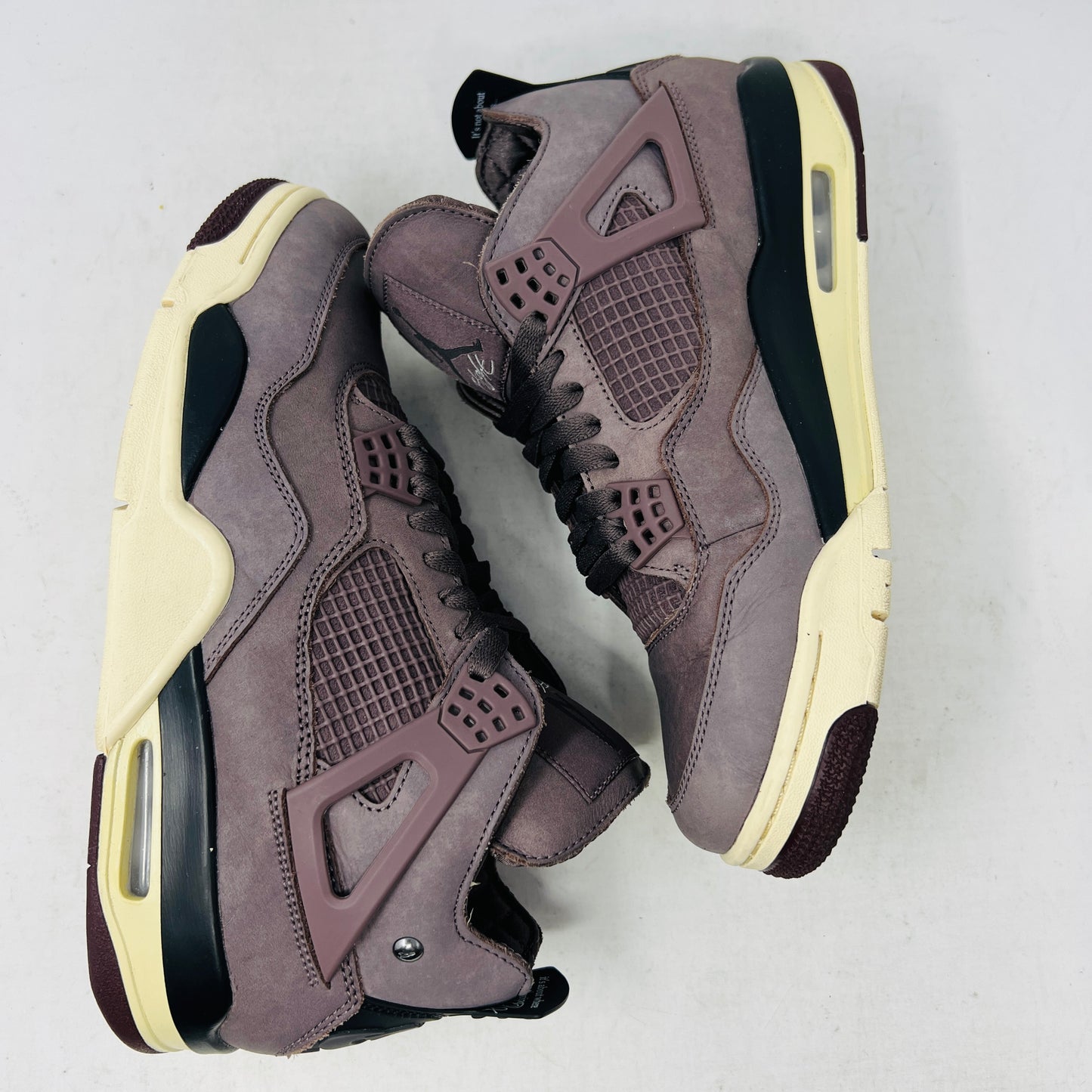 Jordan 4 Retro SP A Ma Maniére Violet Ore