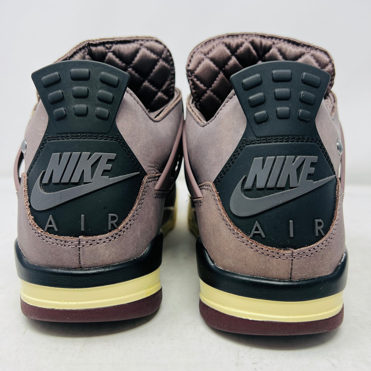 Jordan 4 Retro SP A Ma Maniére Violet Ore