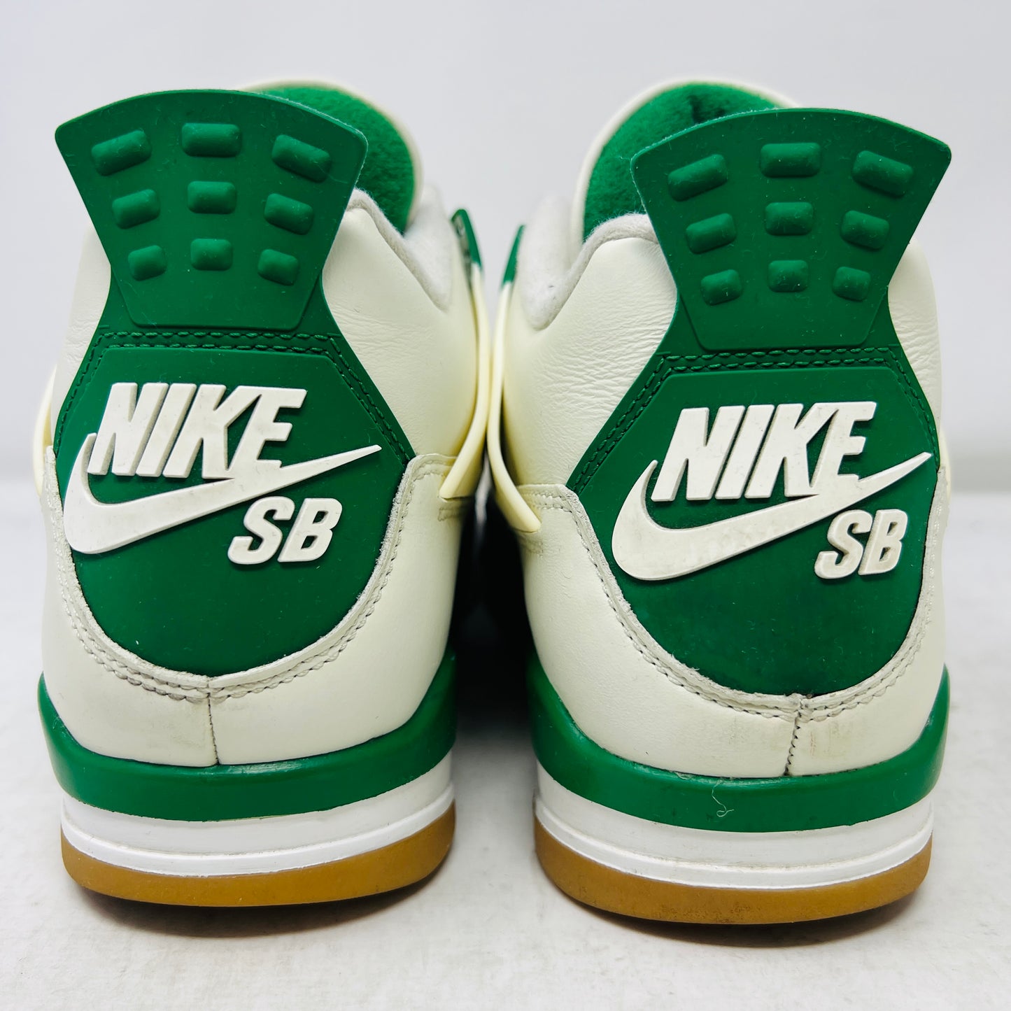Jordan 4 Retro SB Pine Green
