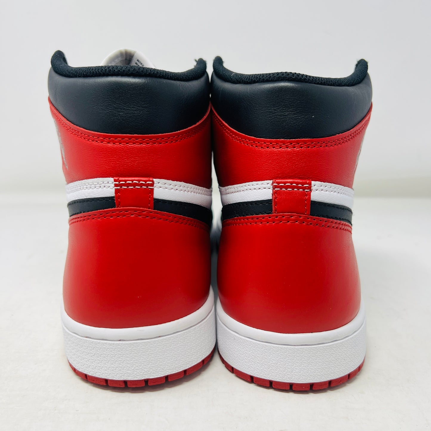 Jordan 1 Retro Black Toe (2016)