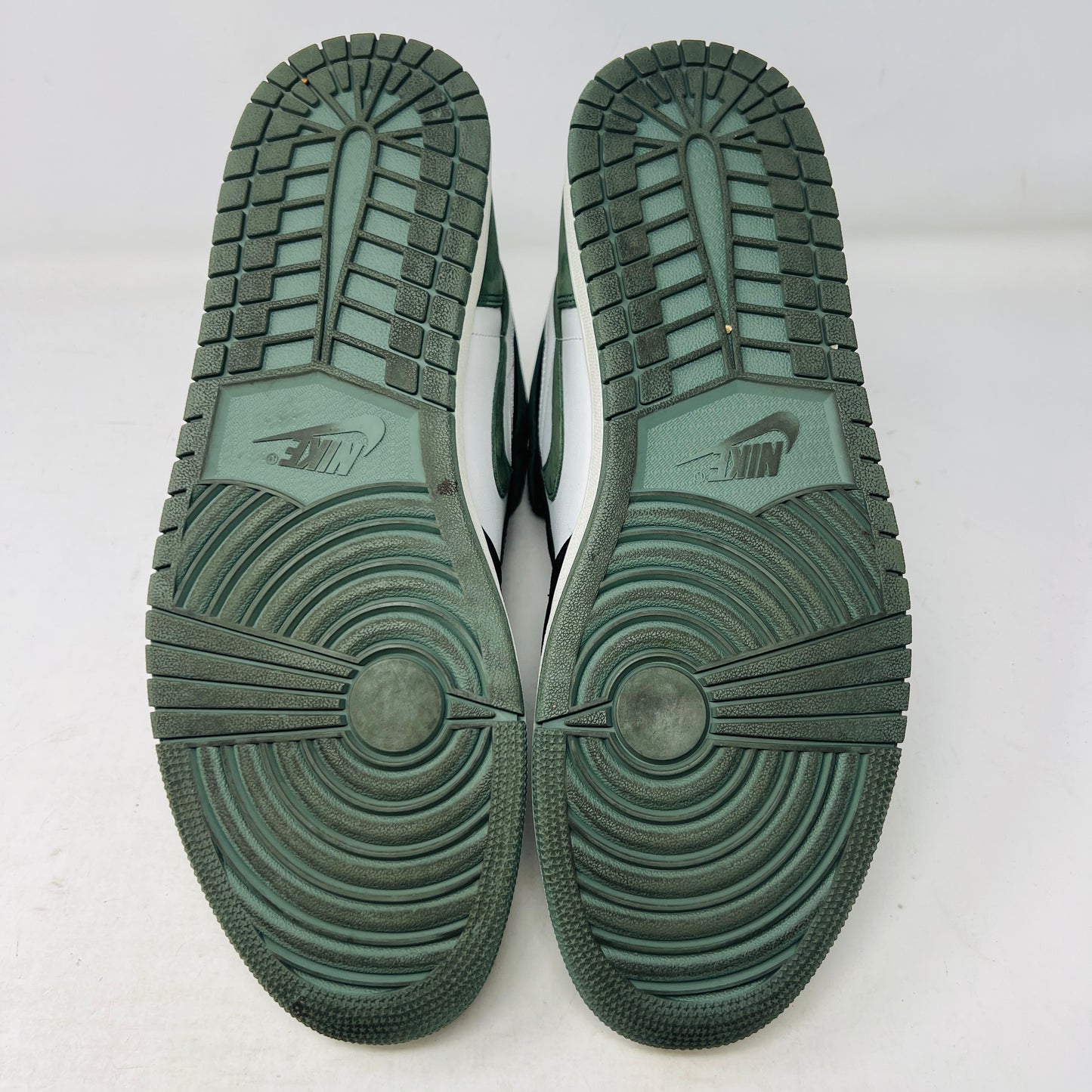 Jordan 1 Retro High Clay Green