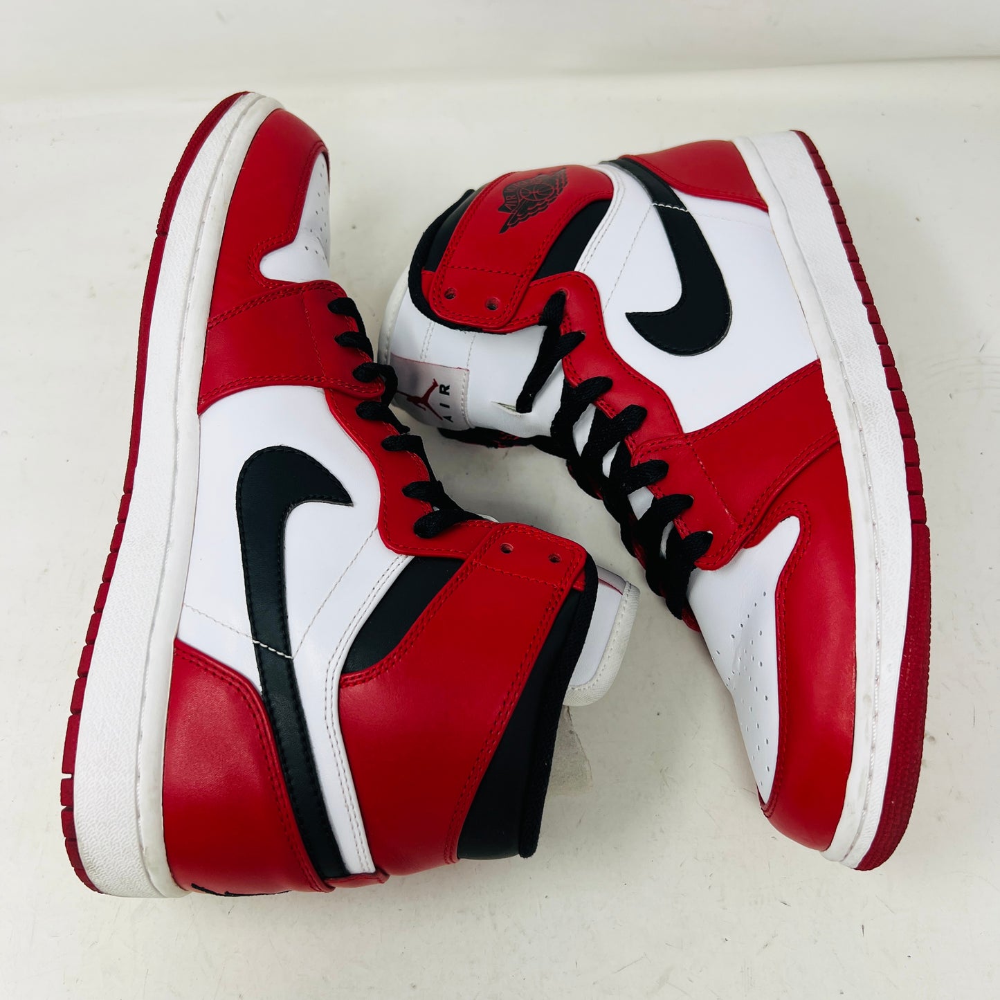 Jordan 1 Retro Chicago (2013)