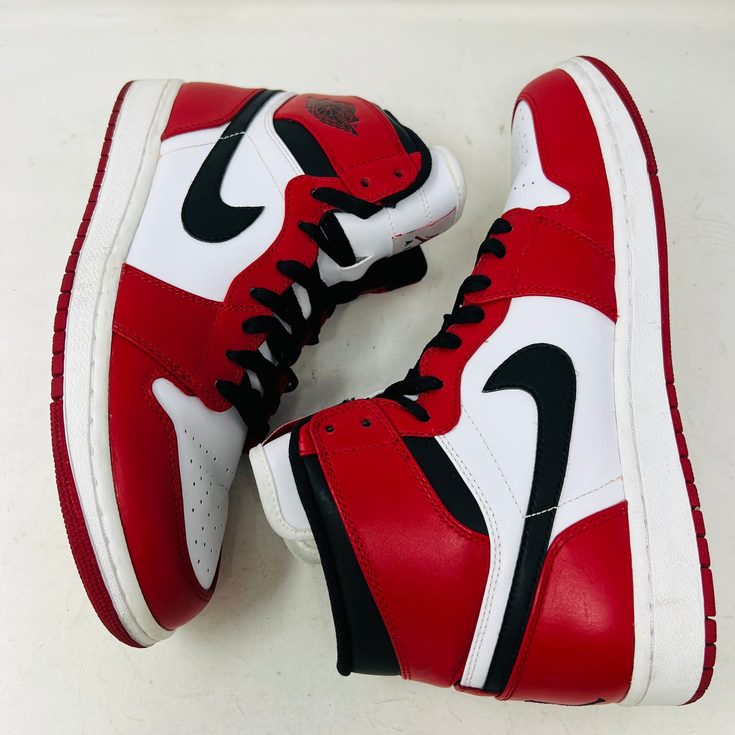 Jordan 1 Retro Chicago (2013)