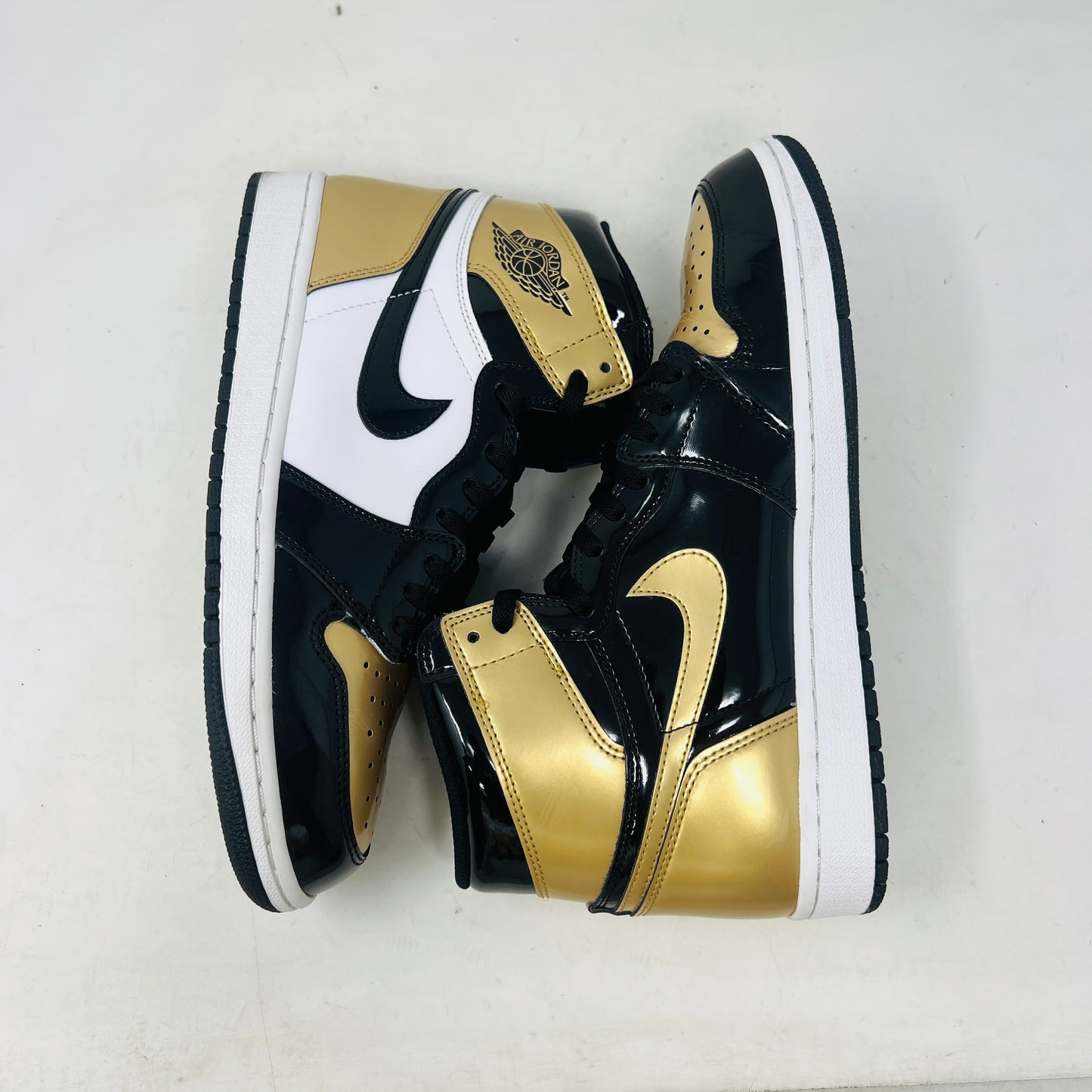 Jordan 1 Retro High NRG Patent Gold Toe
