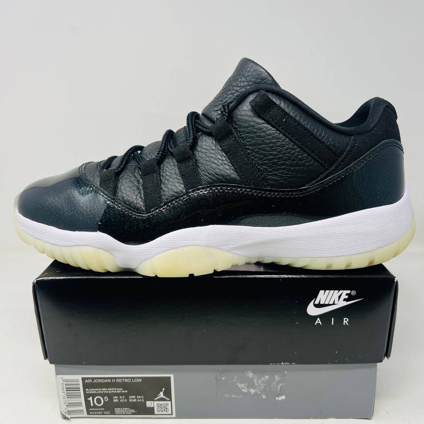 Jordan 11 Retro Low 72-10