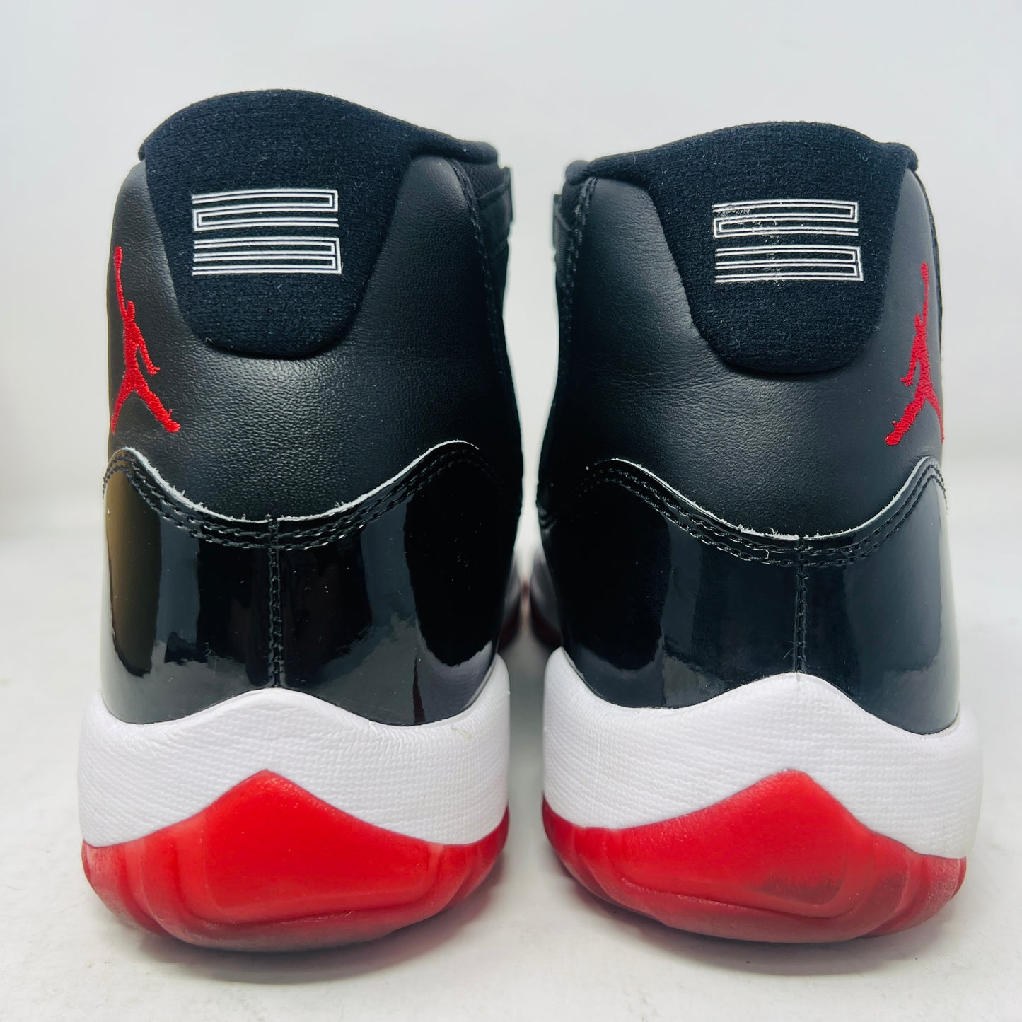 Jordan 11 Retro Playoffs Bred (2019)