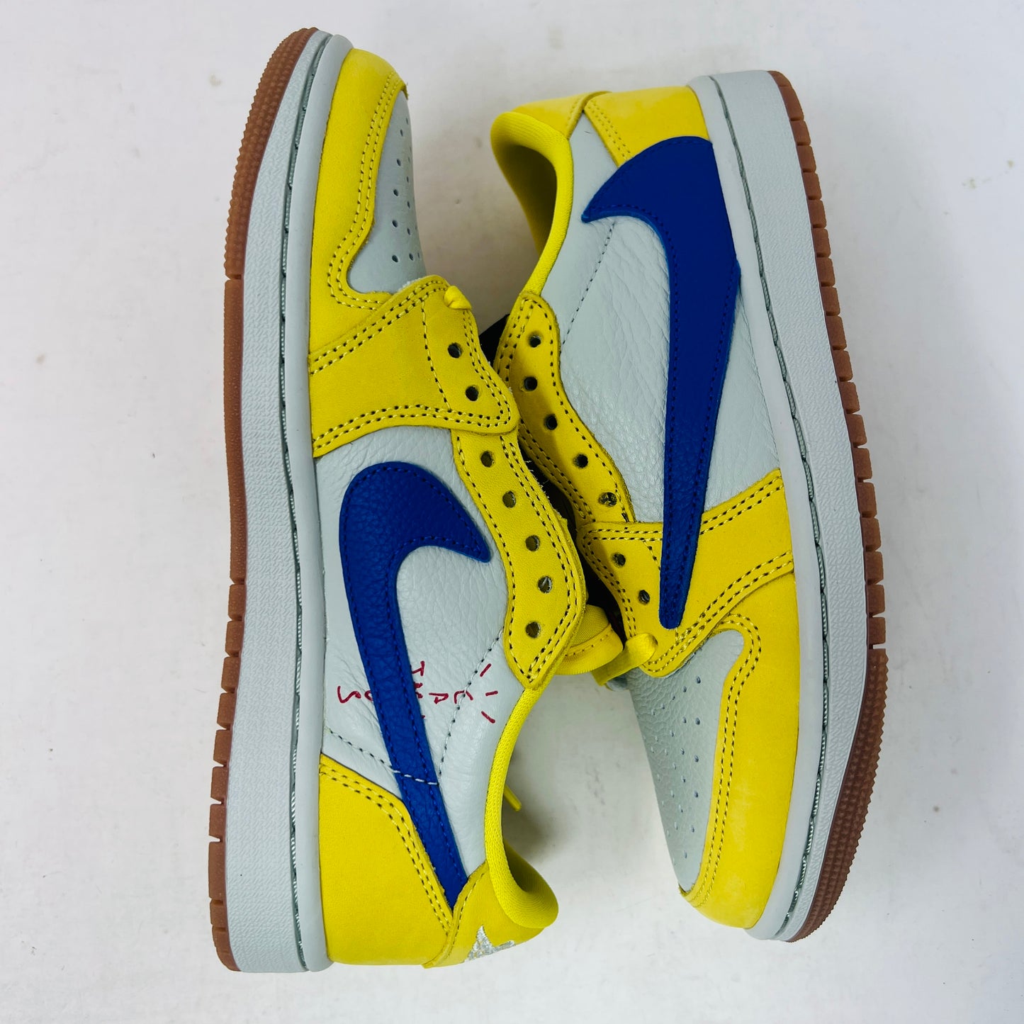 Jordan 1 Retro Low OG SP Travis Scott Canary (Women's)
