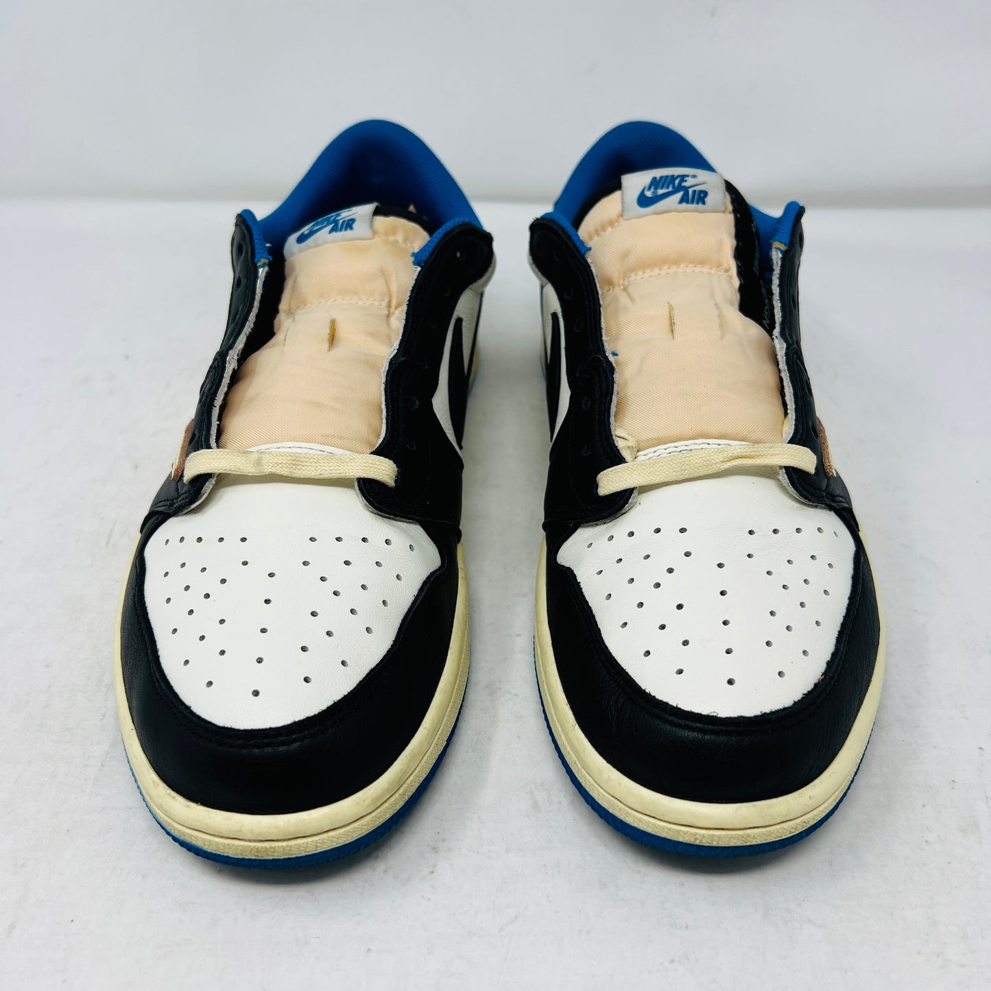 Jordan 1 Retro Low OG SP Fragment x Travis Scott