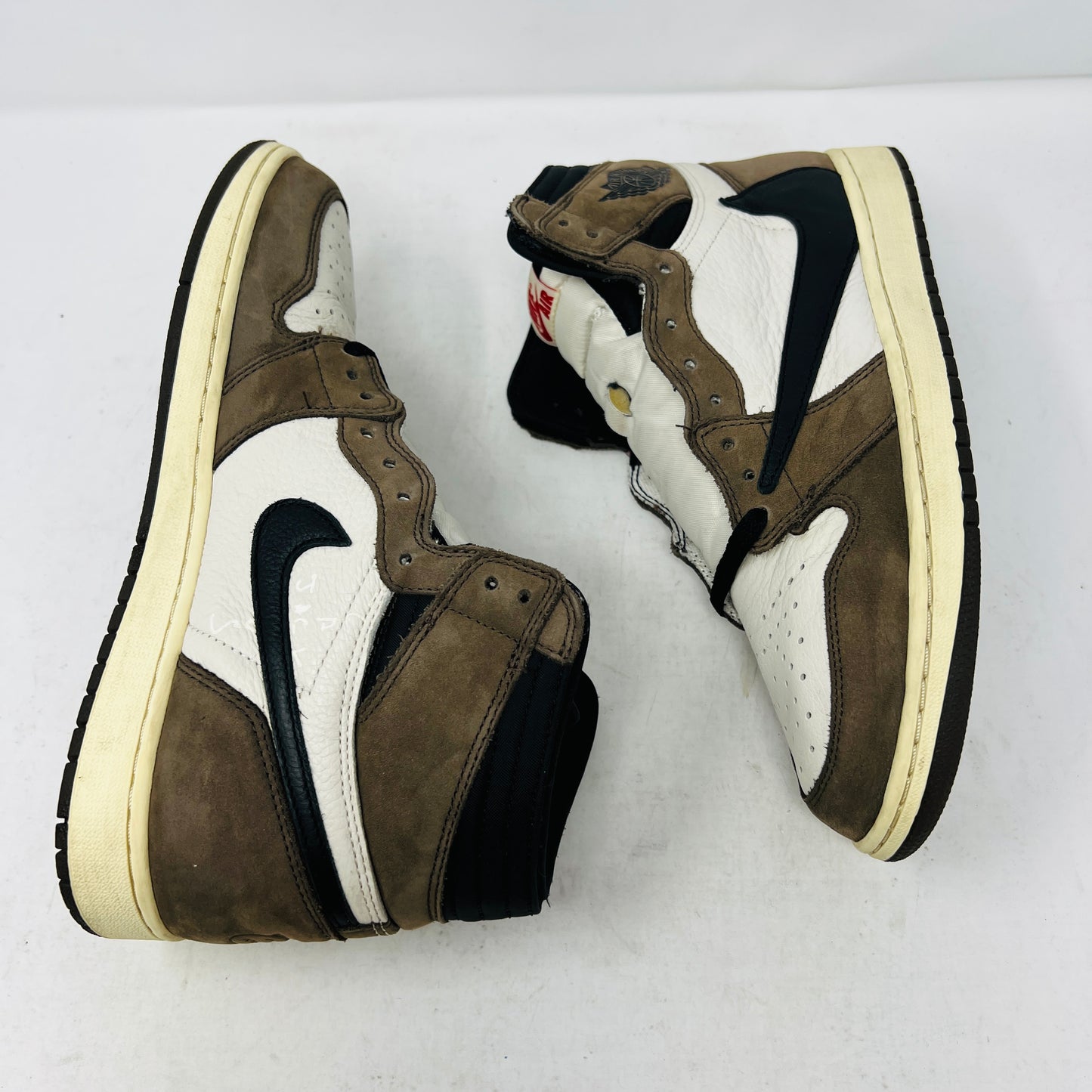 Jordan 1 Retro High OG SP Travis Scott Mocha