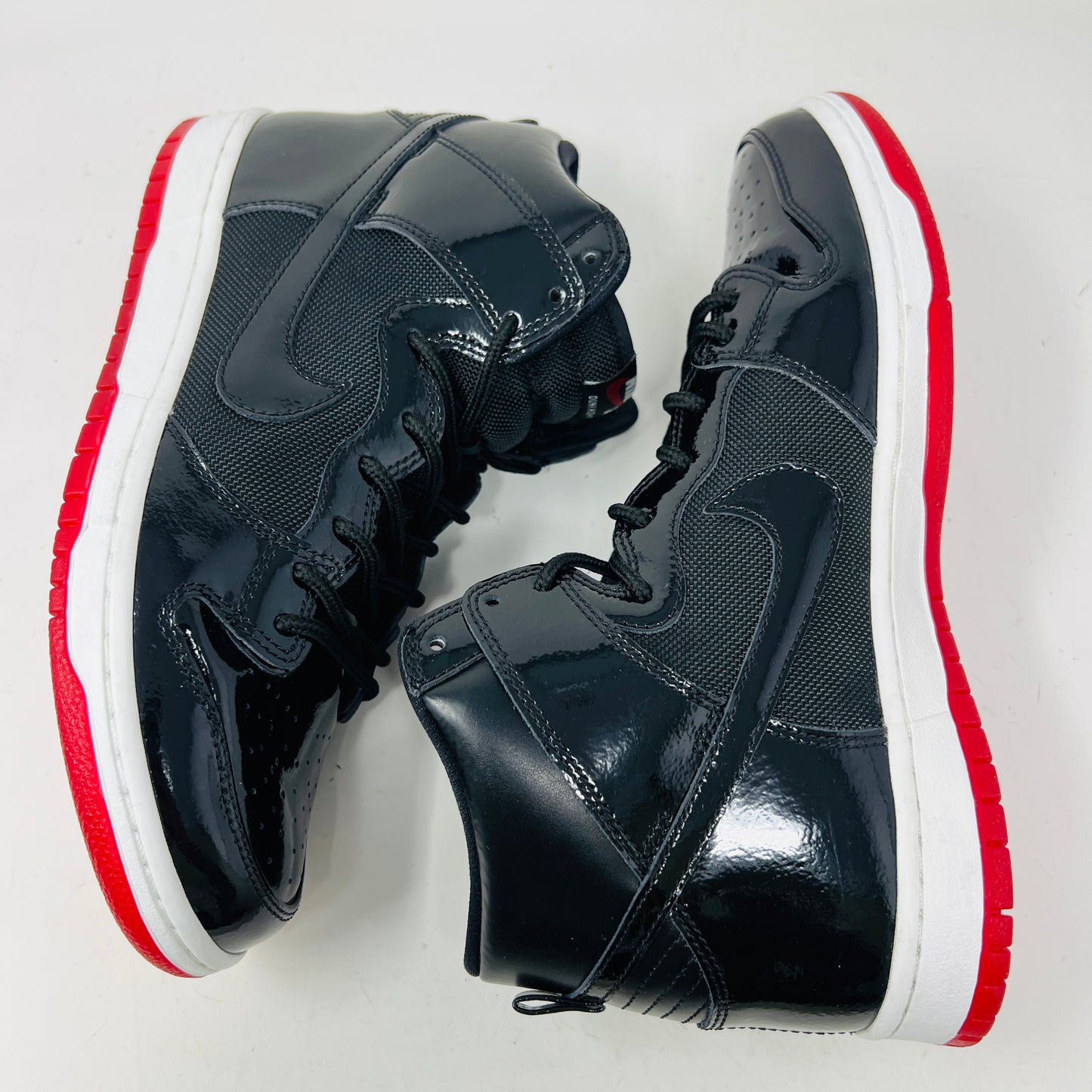 Nike SB Dunk High Bred
