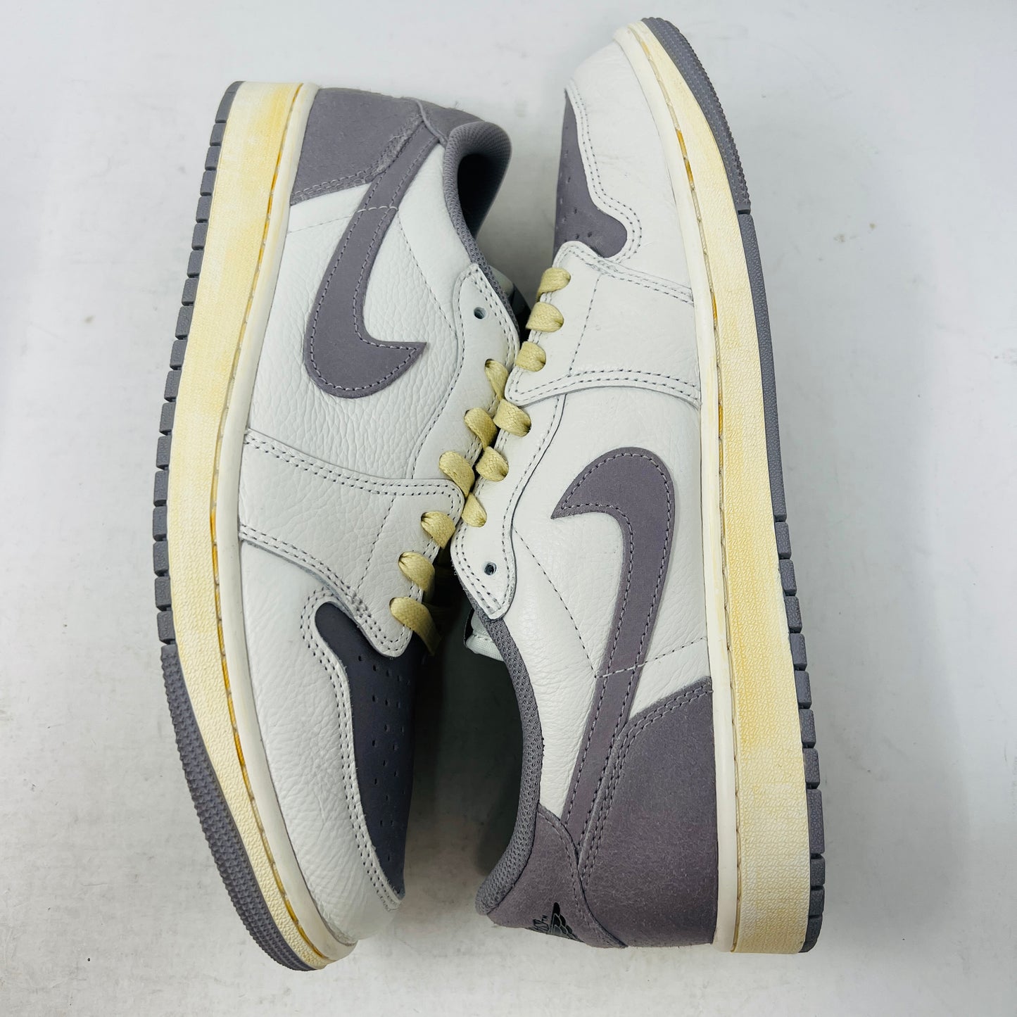 Jordan 1 Retro Low OG Atmosphere Grey