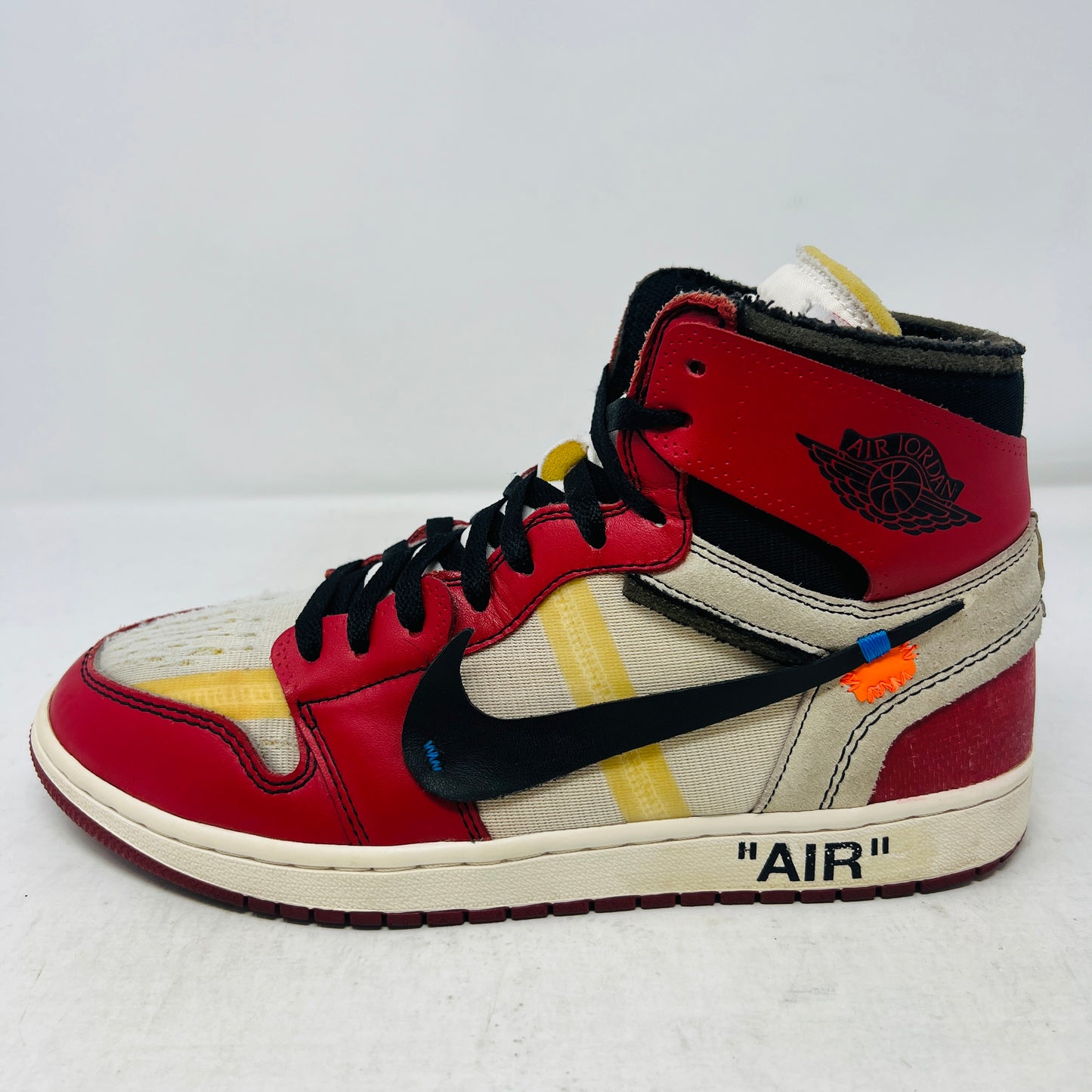 Jordan 1 Retro High Off-White Chicago