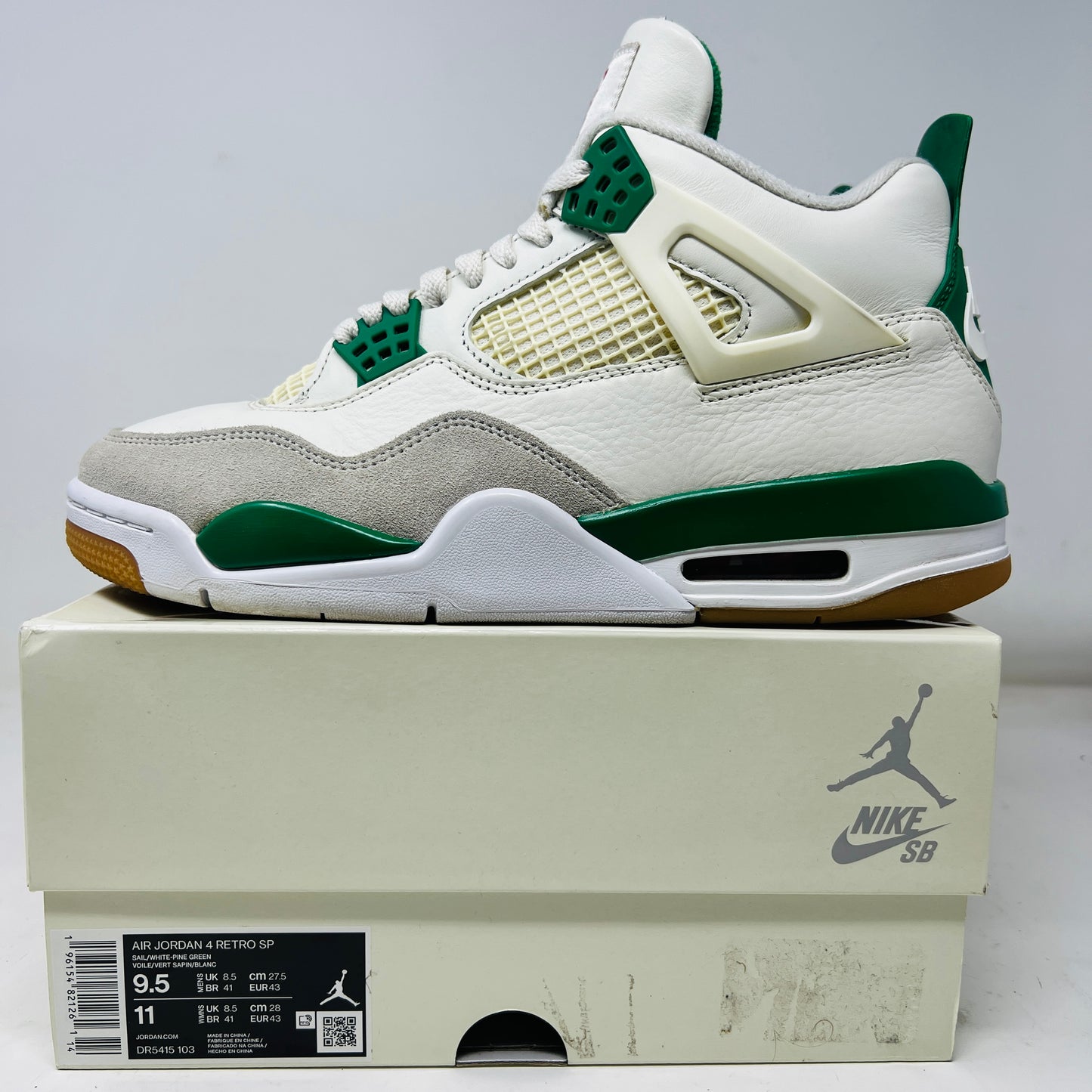 Jordan 4 Retro SB Pine Green
