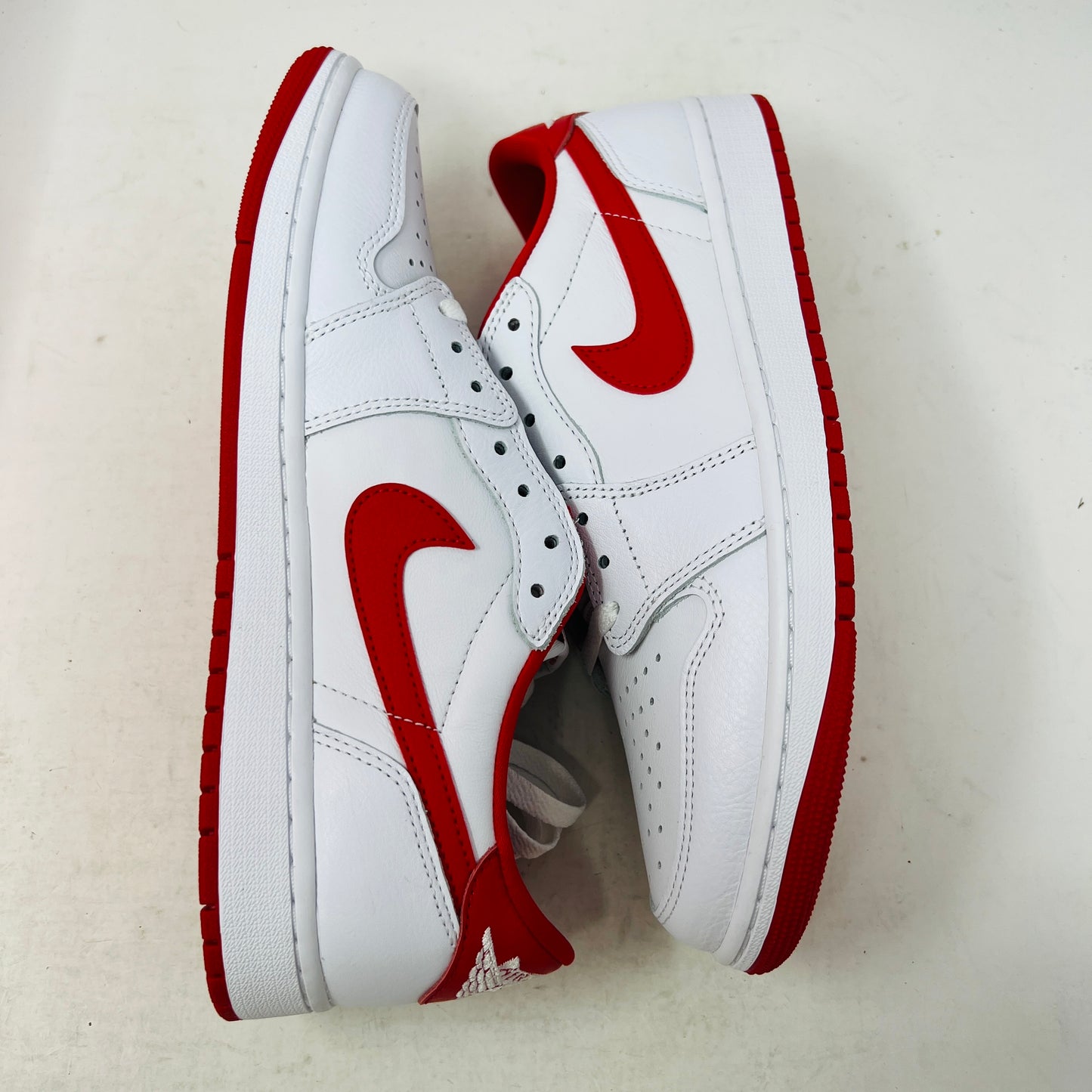 Jordan 1 Retro Low OG University Red