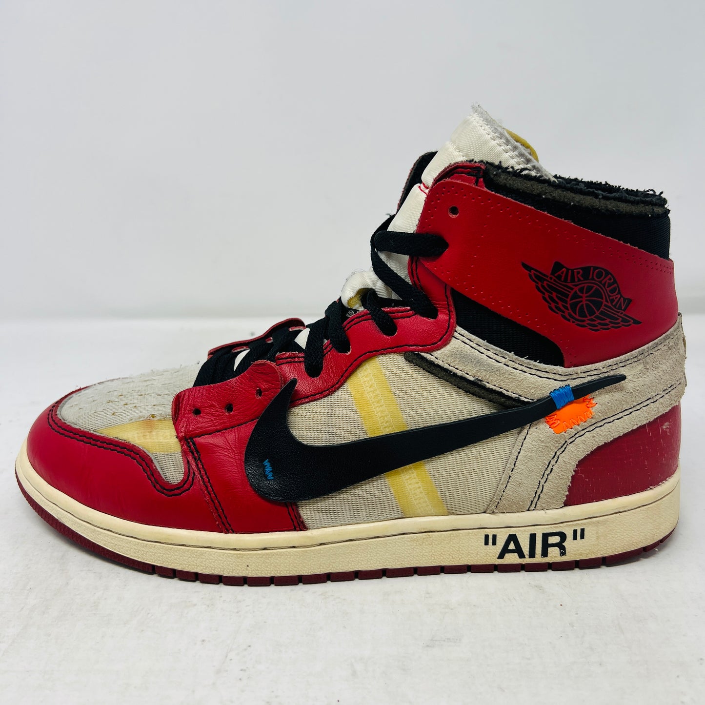 Jordan 1 Retro High Off-White Chicago