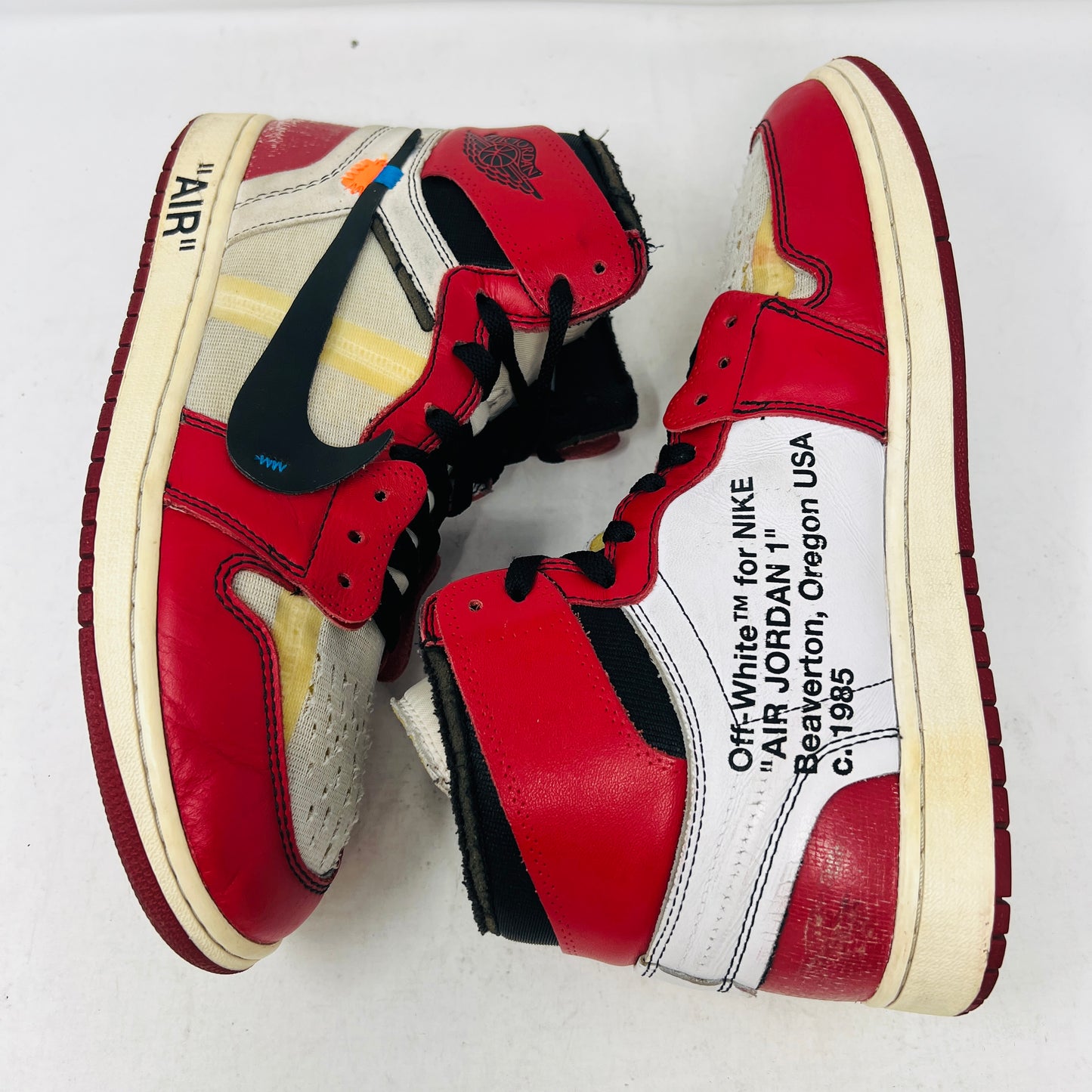 Jordan 1 Retro High Off-White Chicago