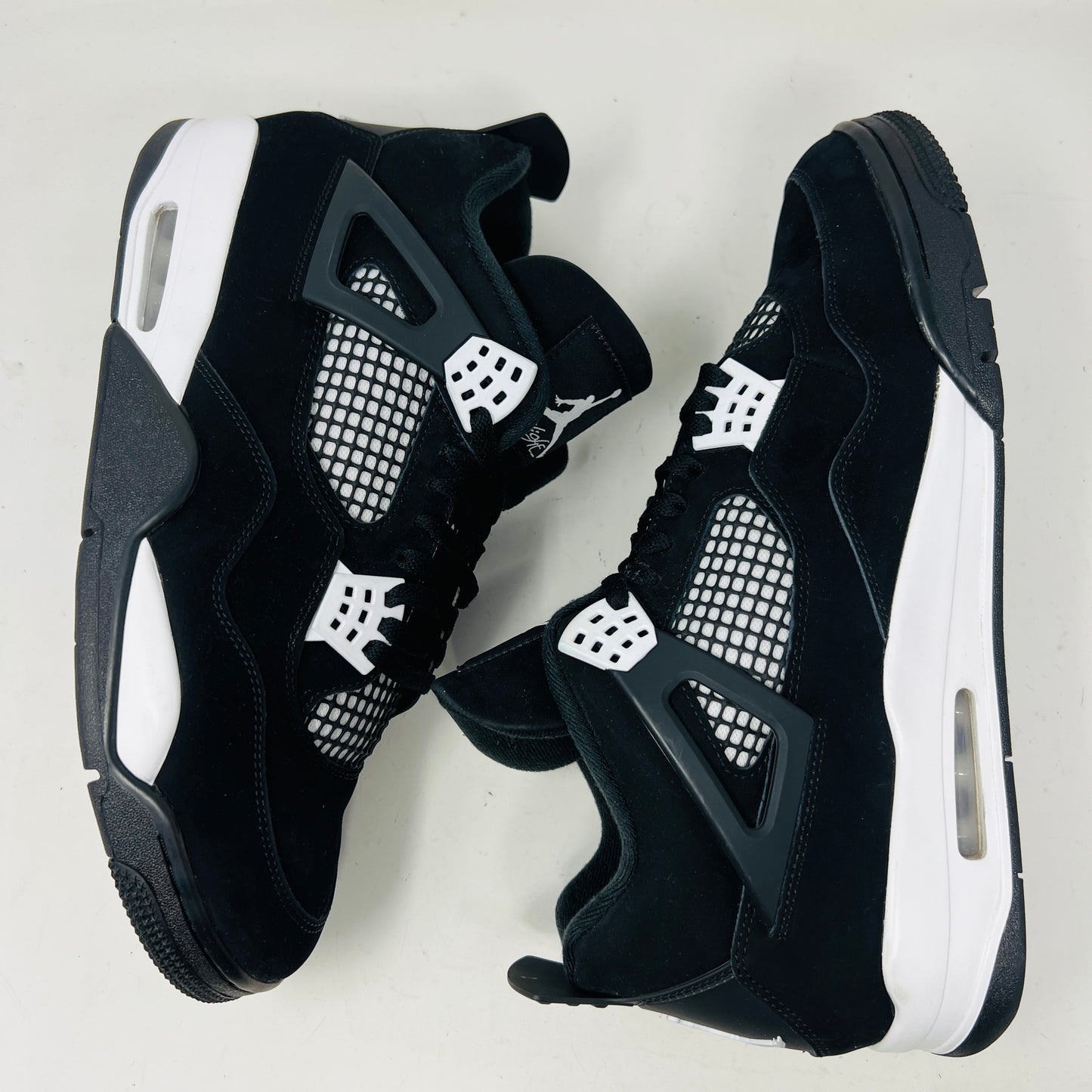 Jordan 4 Retro White Thunder
