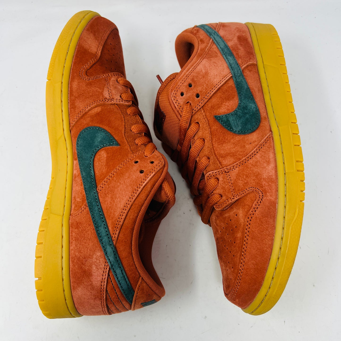 Nike SB Dunk Low Burnt Sunrise