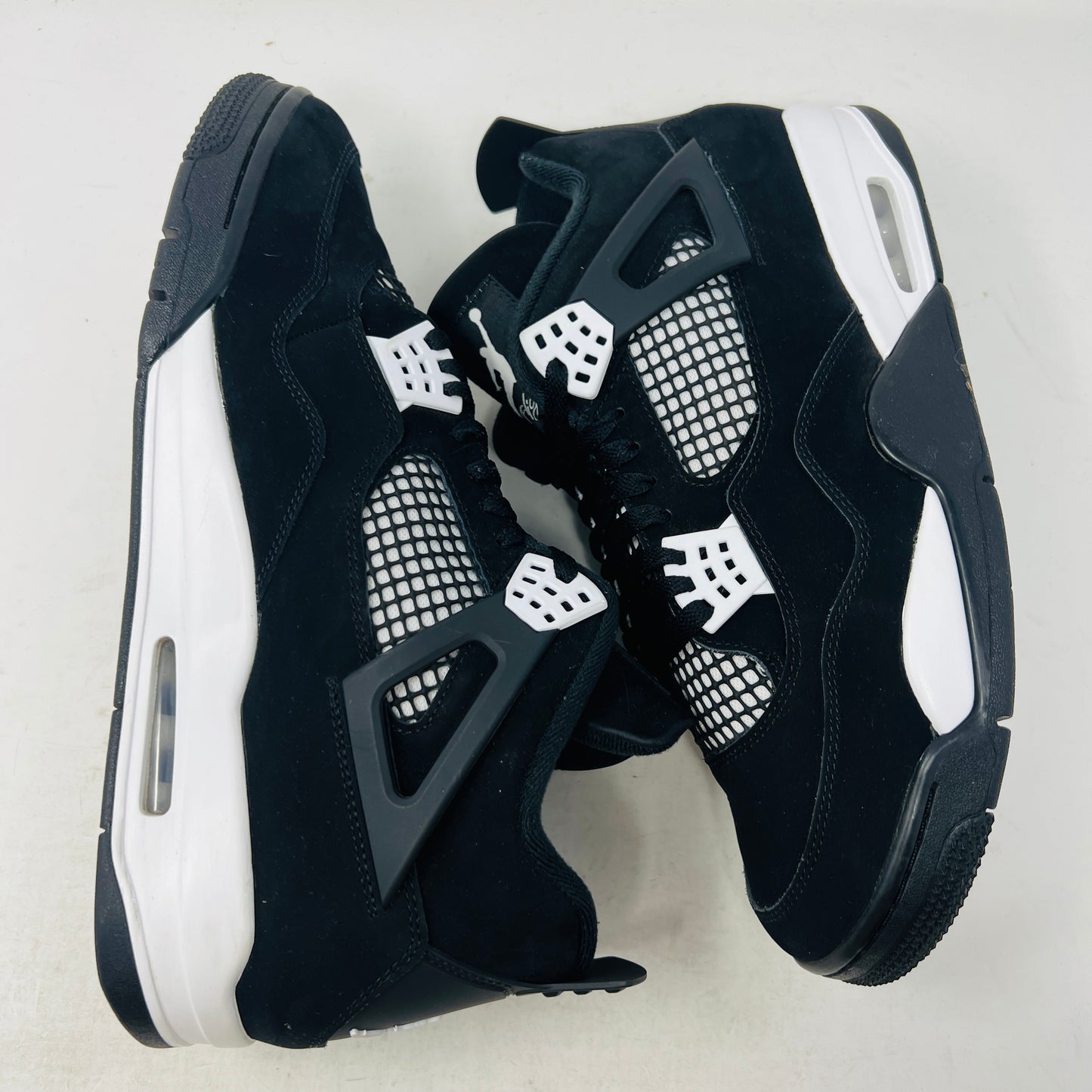 Jordan 4 Retro White Thunder