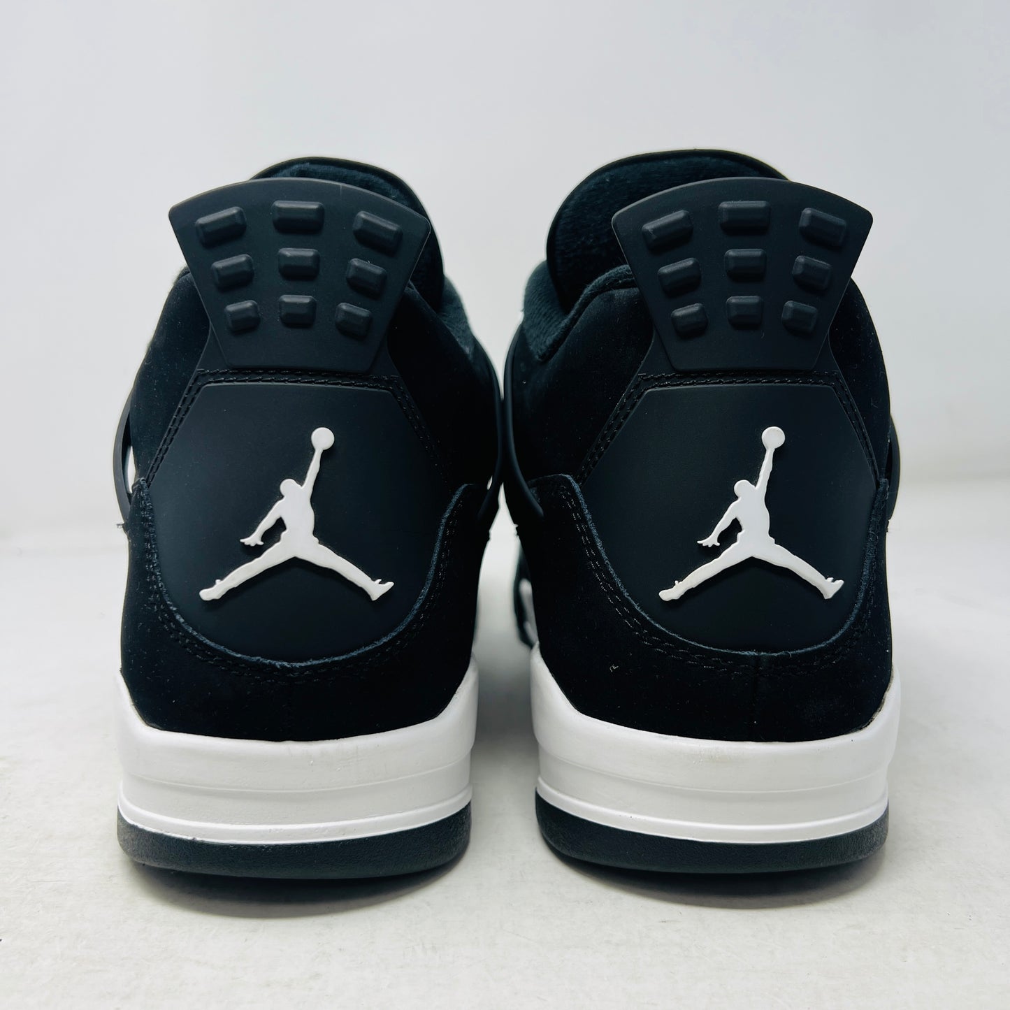 Jordan 4 Retro White Thunder