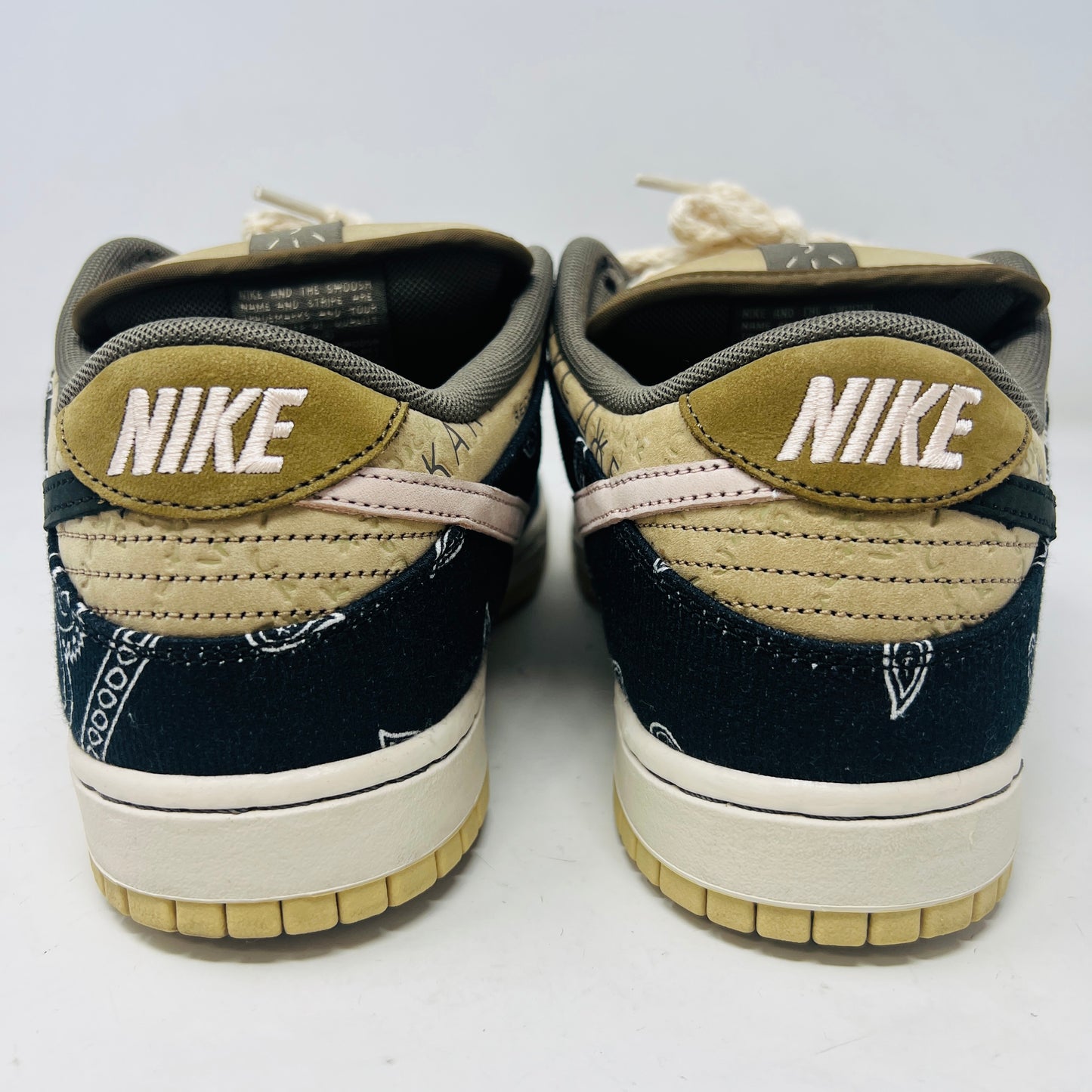 Nike SB Dunk Low Travis Scott (Special Box)