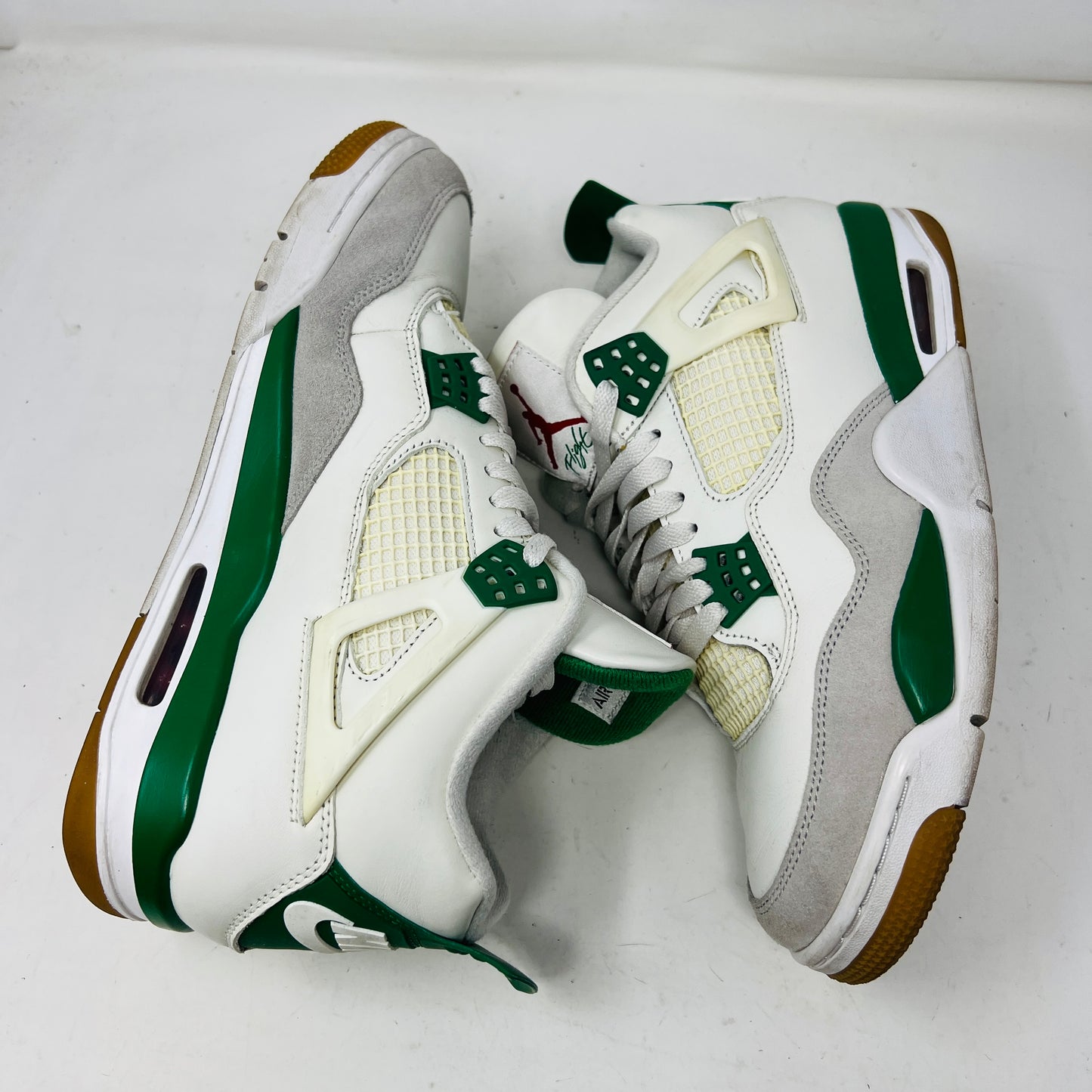 Jordan 4 Retro SB Pine Green
