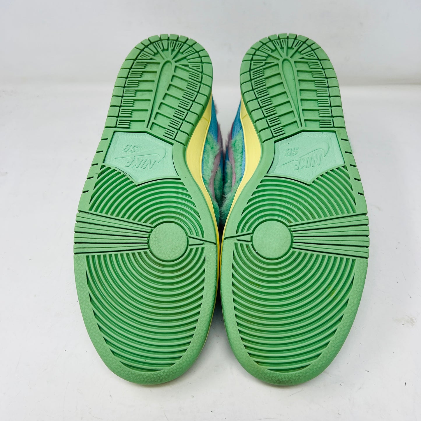 Nike SB Dunk Low Verdy Visty