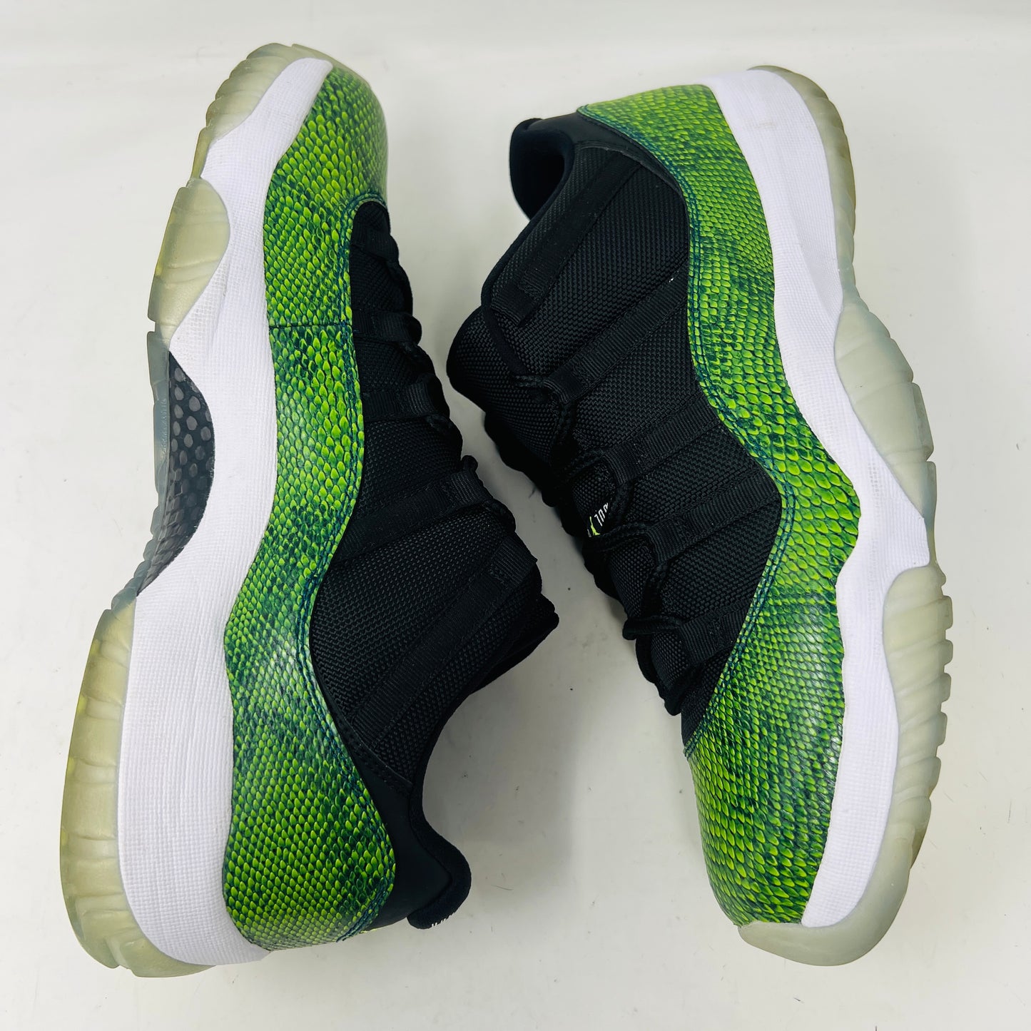 Jordan 11 Retro Low Green Snakeskin