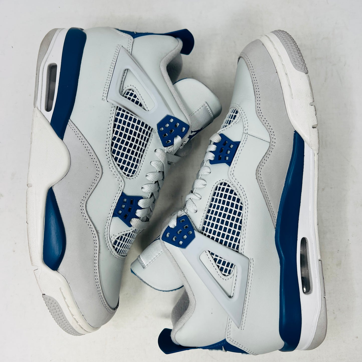 Jordan 4 Retro Military Blue (2024)
