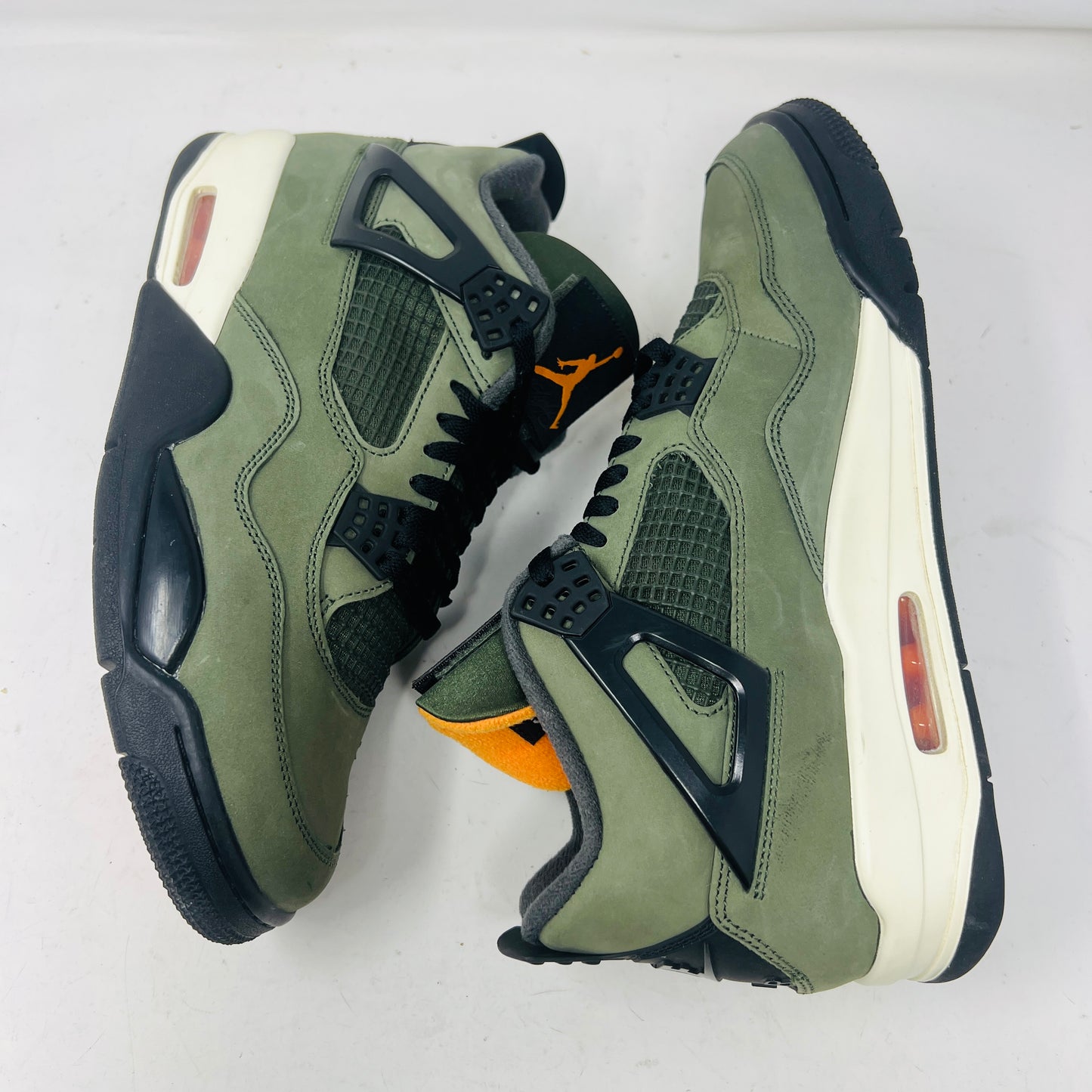 Jordan 4 Retro OG SP Undefeated (2025)