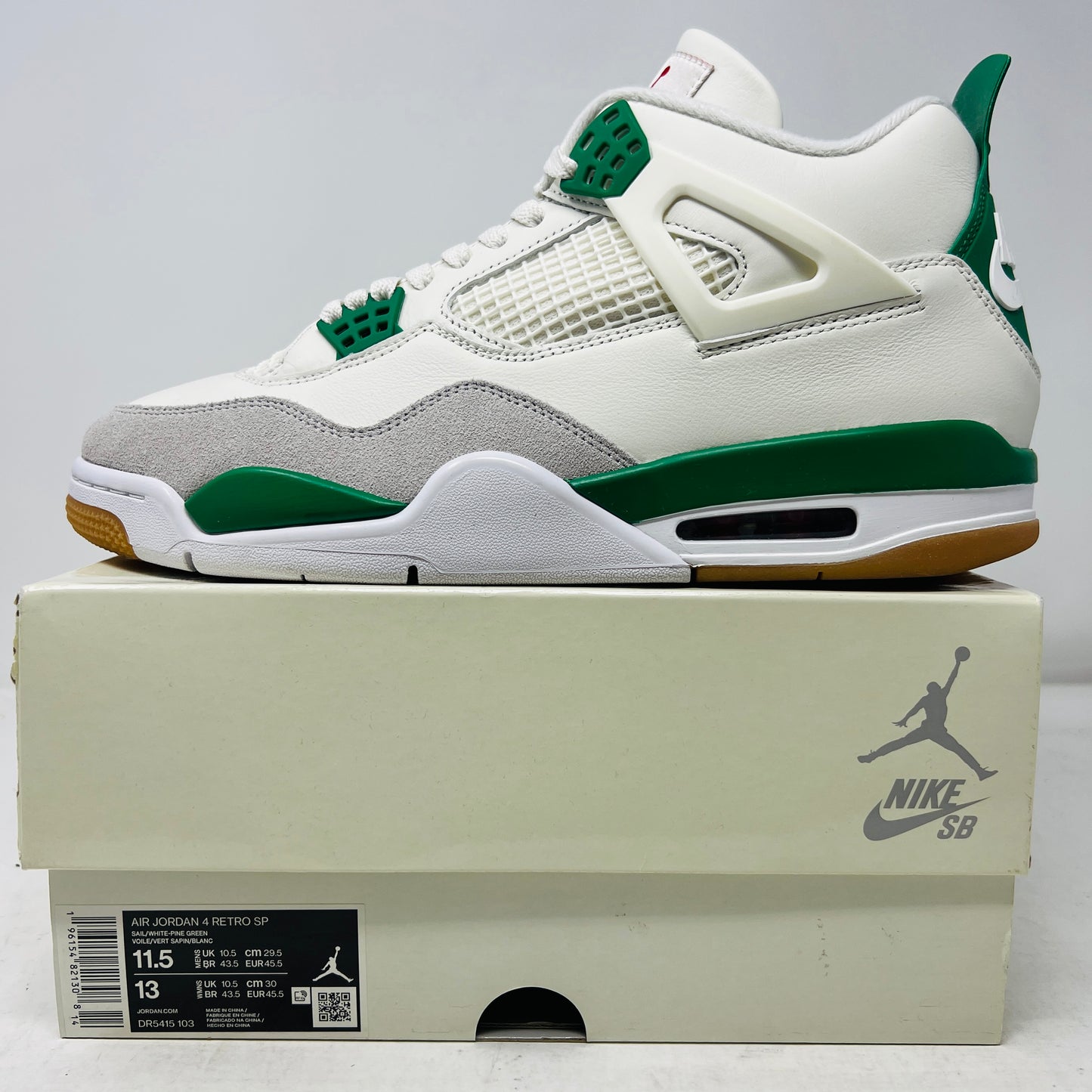 Jordan 4 Retro SB Pine Green