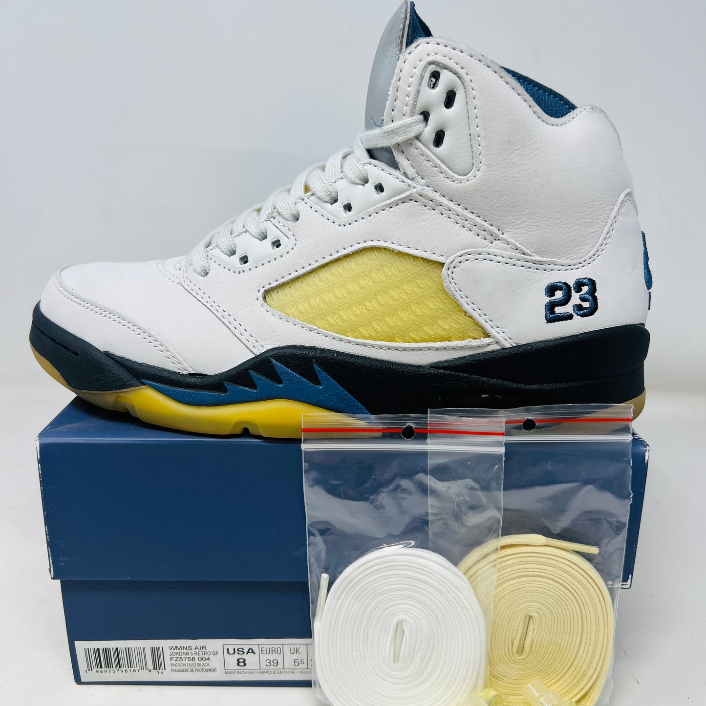 Jordan 5 Retro A Ma Maniére Dawn (Women's)